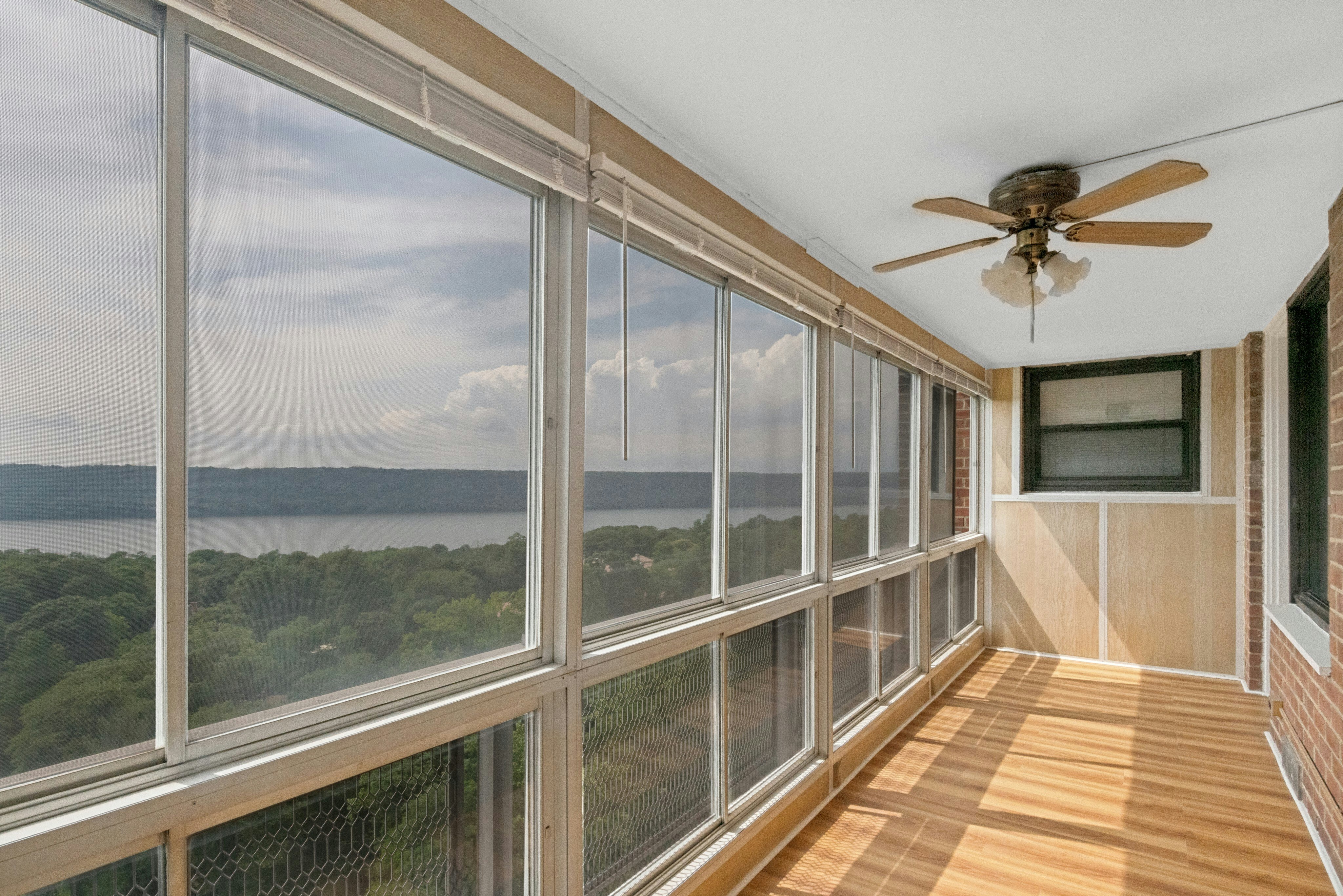  4705 Henry Hudson Parkway, Bronx, NY 10471 - 物件實景