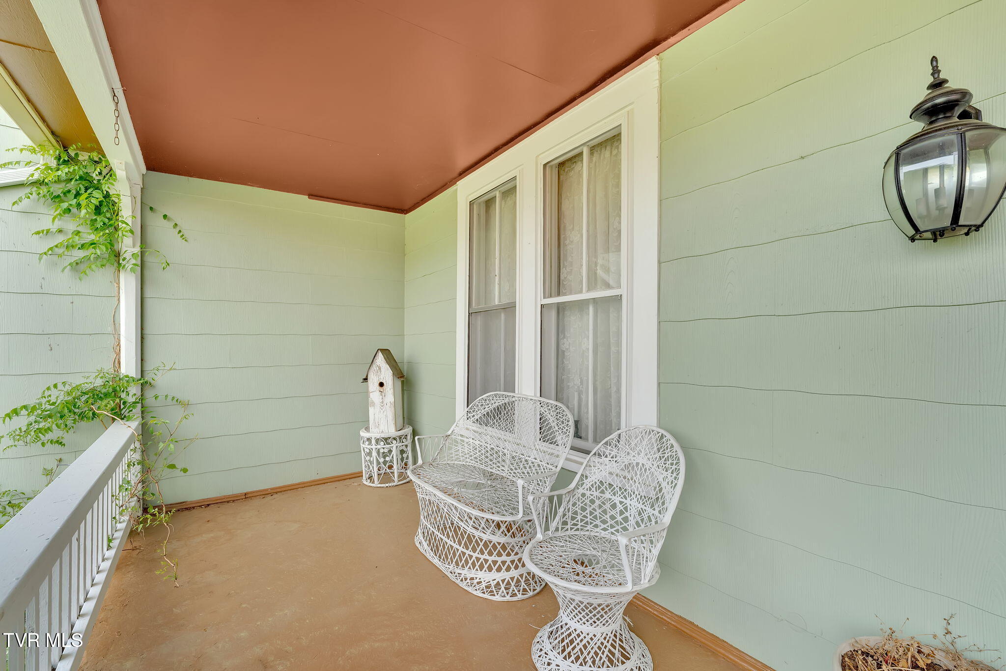 Roan Mountain, Tennessee, 37687, United States, 4 Bedrooms Bedrooms, ,2 BathroomsBathrooms,Residential,For Sale,2010992