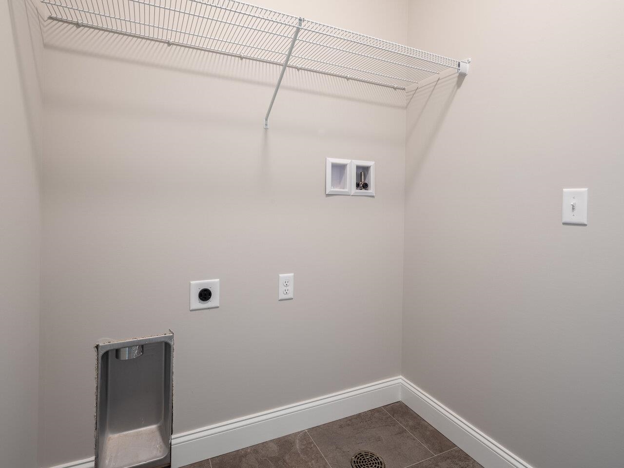 South Burlington, Vermont, 05403, United States, 2 Bedrooms Bedrooms, ,1 BathroomBathrooms,Residential,For Sale,1892130