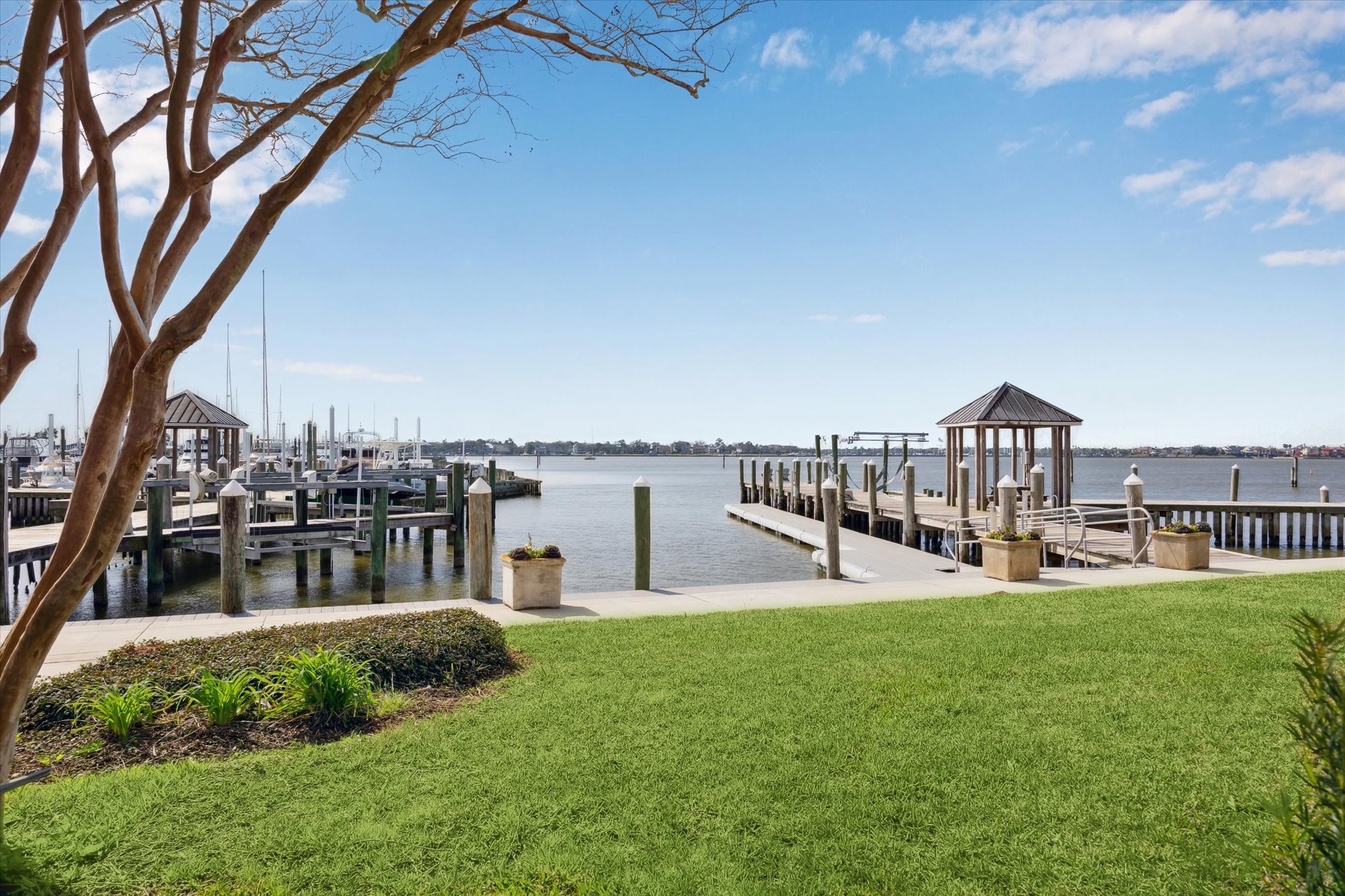  2451 Lakewood Pointe - 物件實景