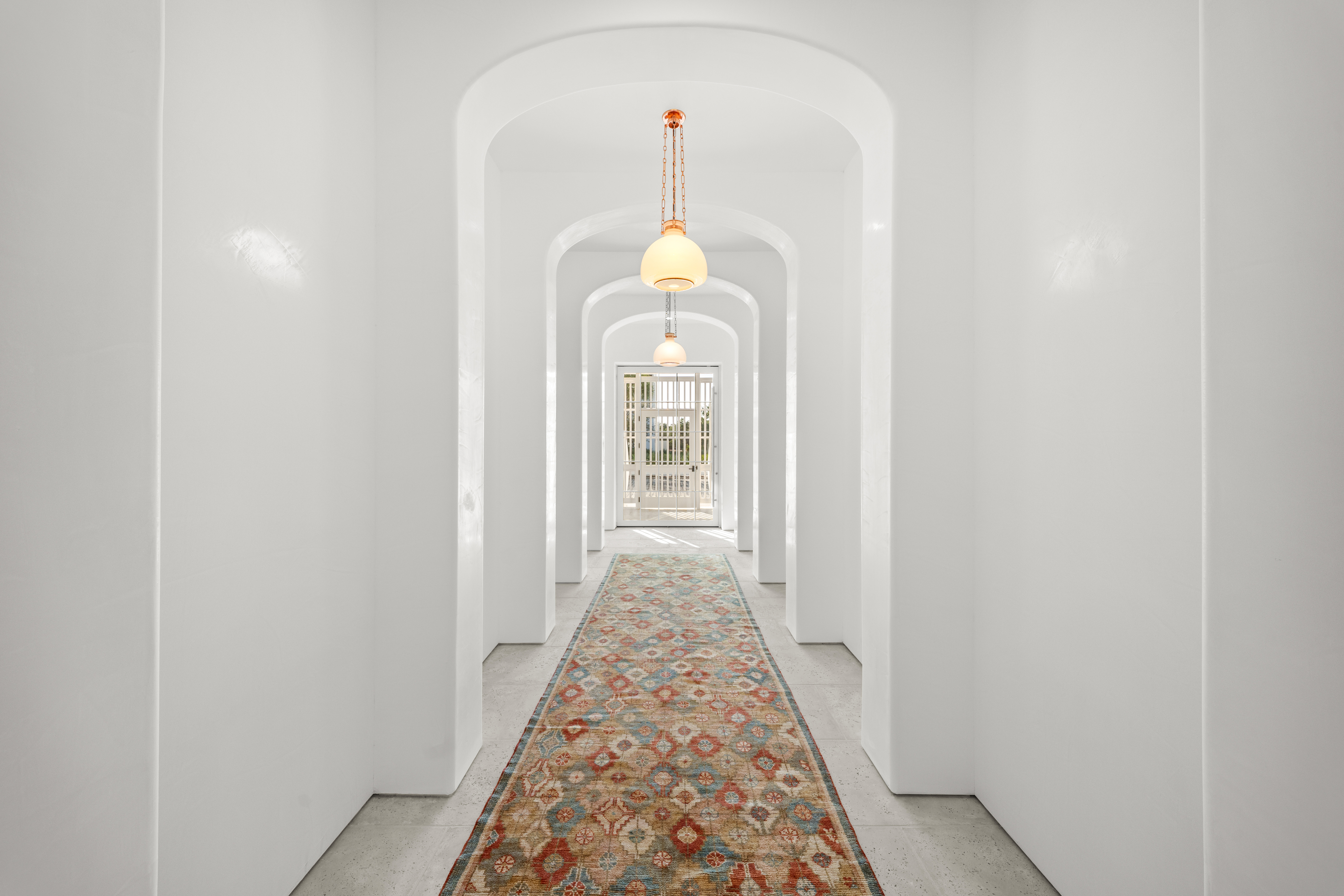  Architectural Gem With Pool And Carriage House - 物件實景