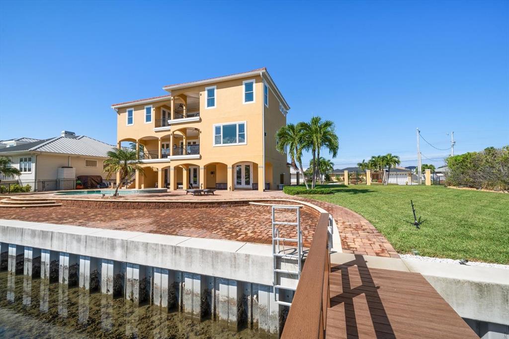 Largo, Florida, 33770, United States, 5 Bedrooms Bedrooms, ,4 BathroomsBathrooms,Residential,For Sale,2002964