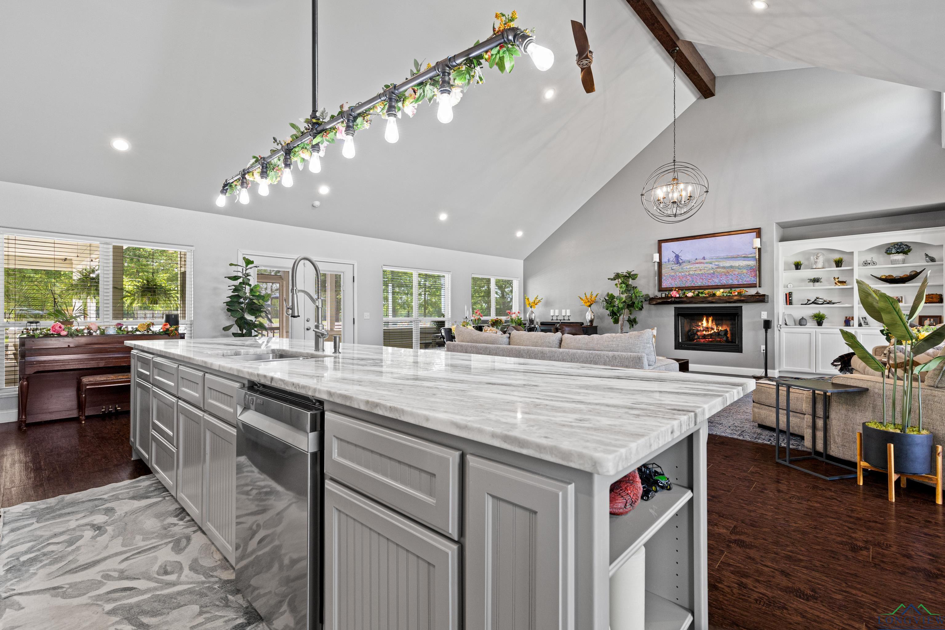 Winona, Texas, 75792, United States, 3 Bedrooms Bedrooms, ,2 BathroomsBathrooms,Residential,For Sale,1866525