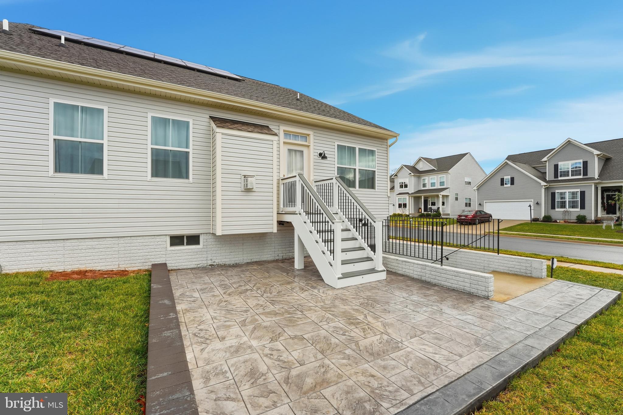 Jeffersonton, Virginia, 22724, United States, 4 Bedrooms Bedrooms, ,3 BathroomsBathrooms,Residential,For Sale,2005610