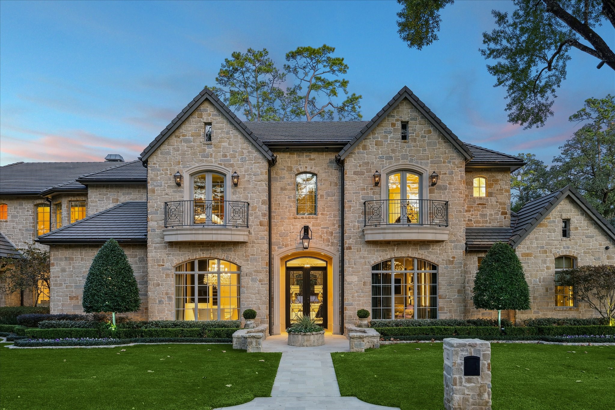  220 Merrie Way Lane - 物件實景