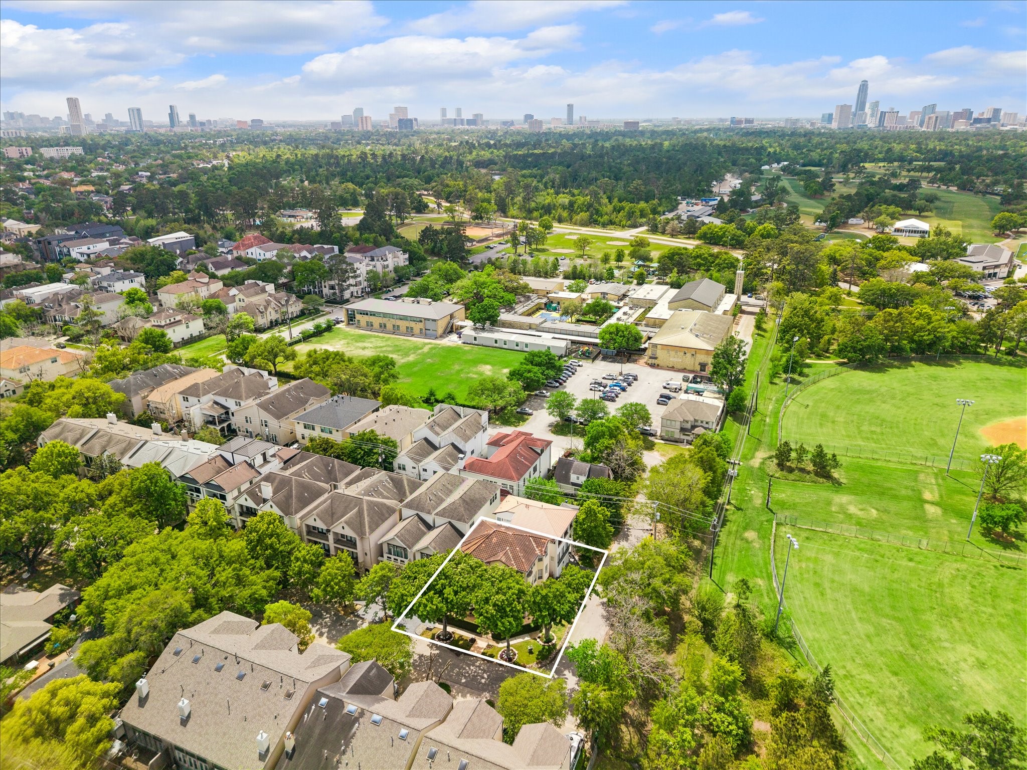  6635 Minola Street - 物件實景