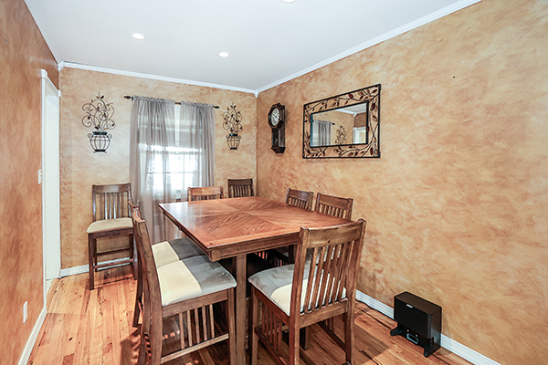 Massapequa, New York, 11758, United States, 3 Bedrooms Bedrooms, ,2 BathroomsBathrooms,Residential,For Sale,1974193