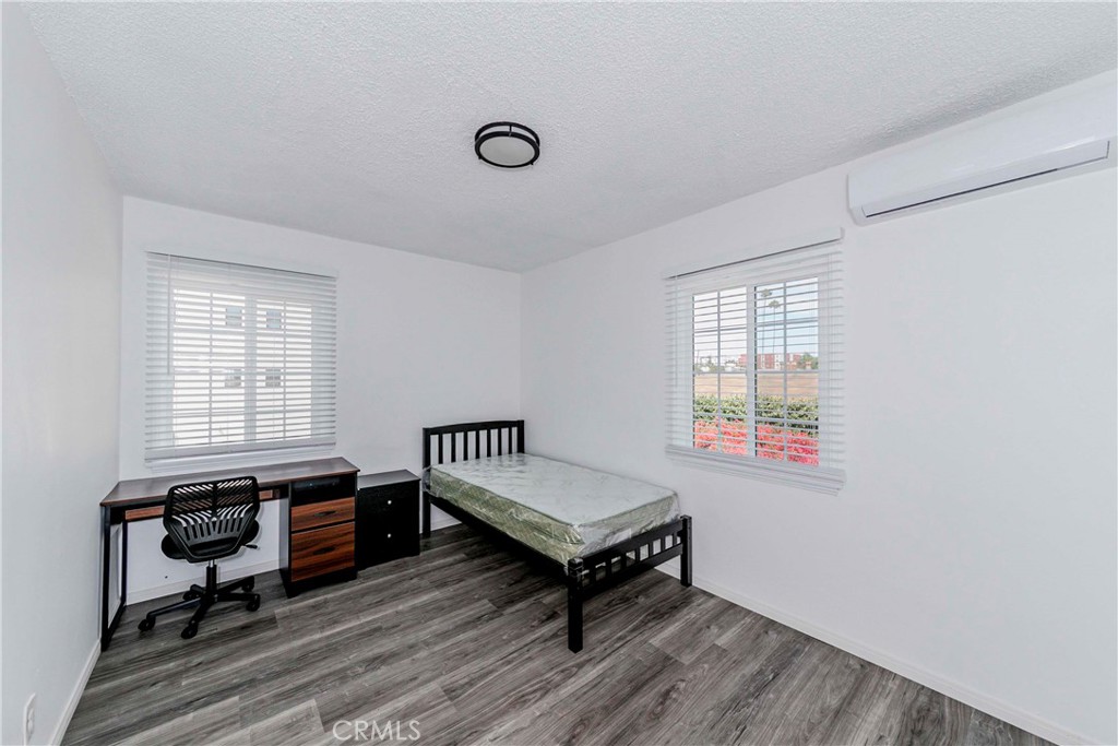 Los Angeles, California, 90007, United States, ,Residential,For Sale,1984452