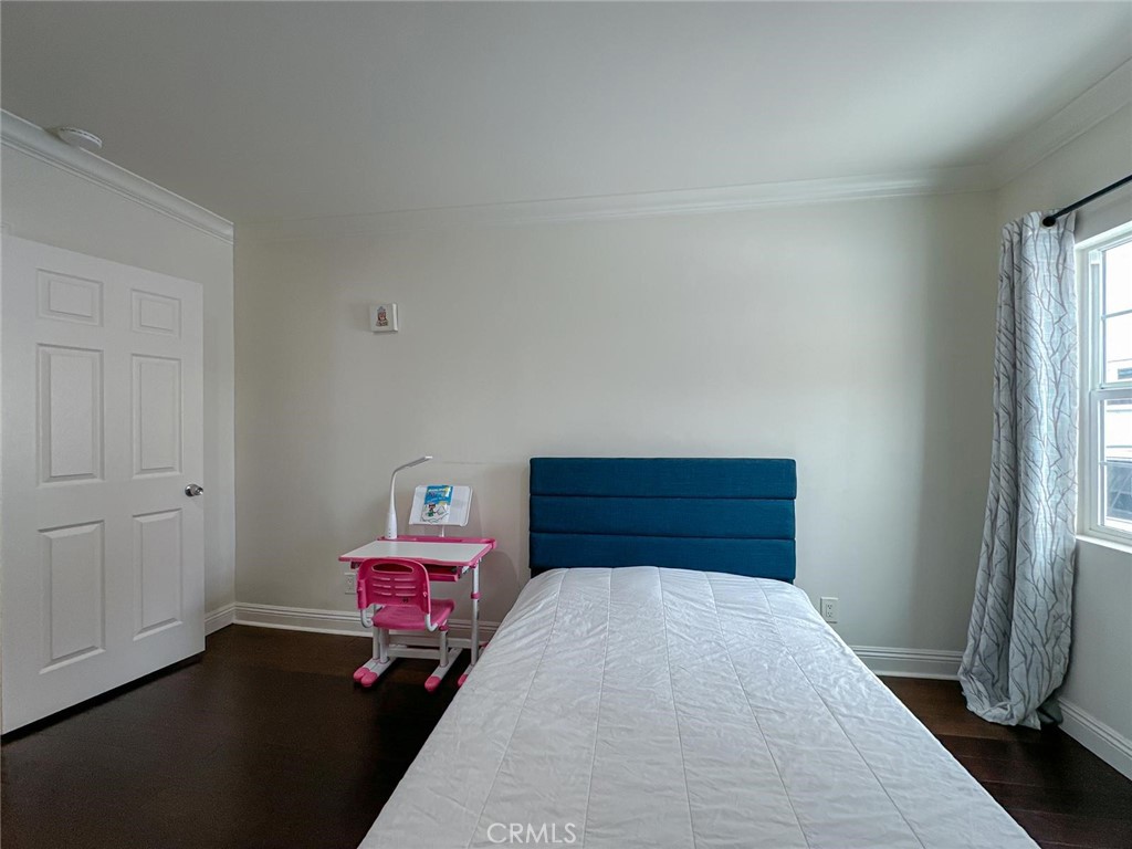 Los Angeles, California, 90043, United States, 3 Bedrooms Bedrooms, ,2 BathroomsBathrooms,Residential,For Sale,1921783