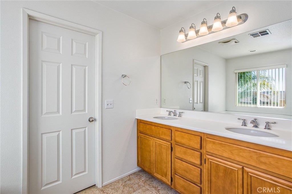 Beaumont, California, 92223, United States, 3 Bedrooms Bedrooms, ,3 BathroomsBathrooms,Residential,For Sale,1870698