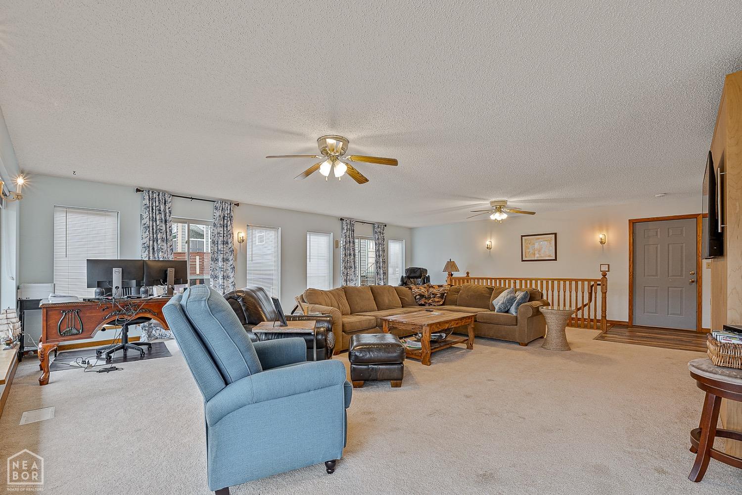 Cherokee Village, Arkansas, 72529, United States, 6 Bedrooms Bedrooms, ,3 BathroomsBathrooms,Residential,For Sale,1983477