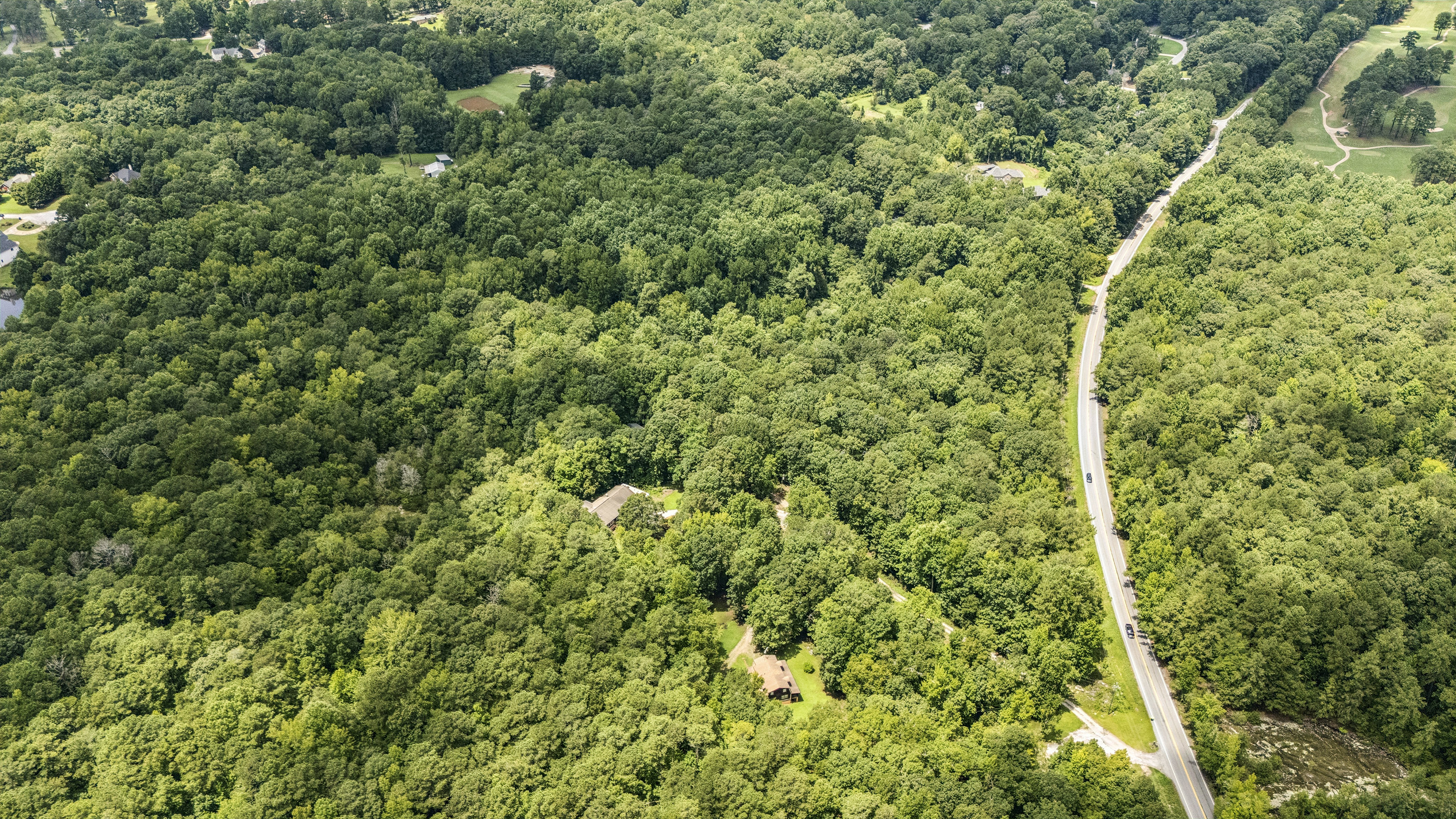  Incredible Opportunity on Over Ten Acres in Prime Stockbridge Location - 物件實景
