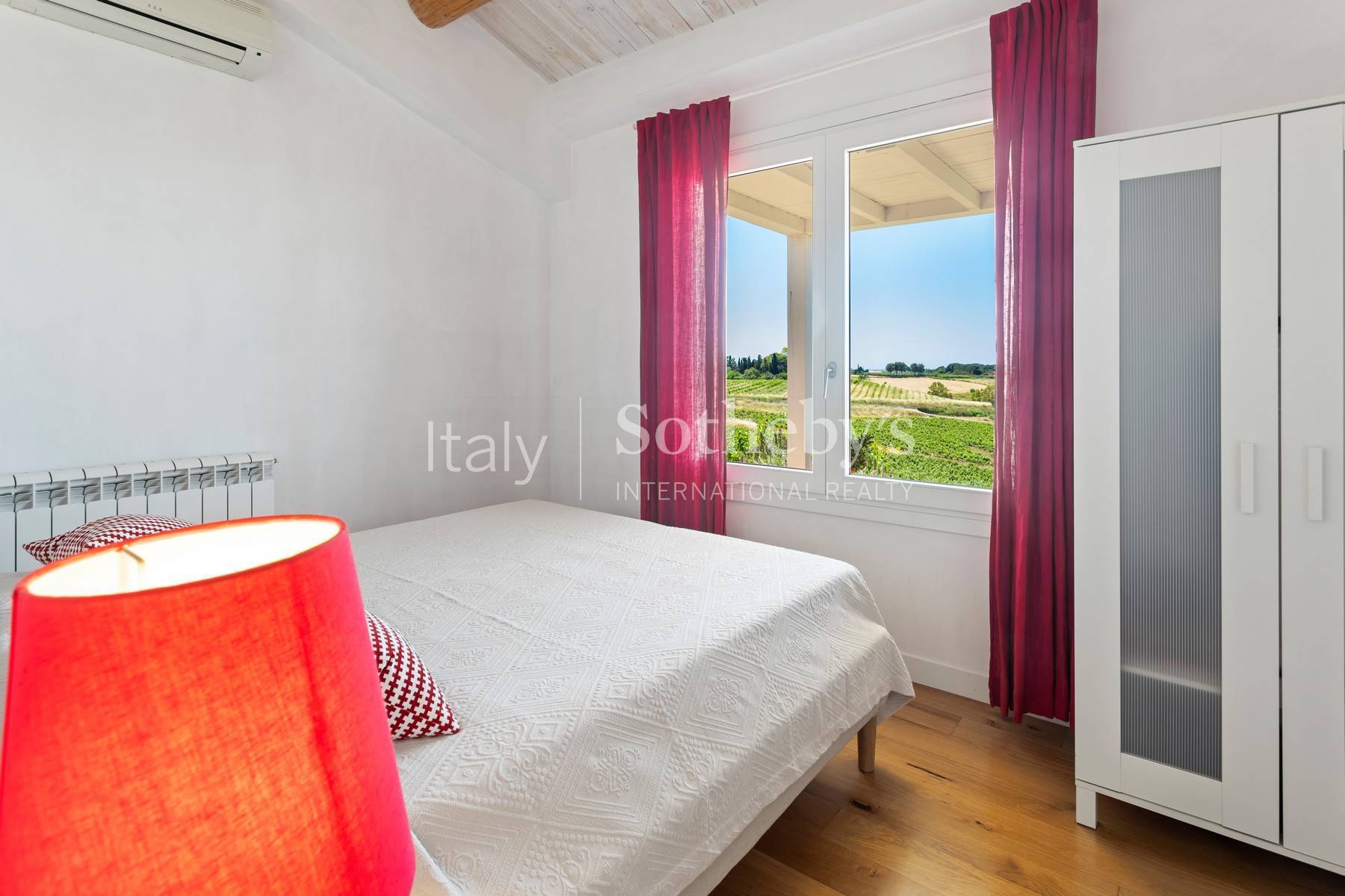  Stunning villa immersed in the countryside and overlooking the sea - 物件實景