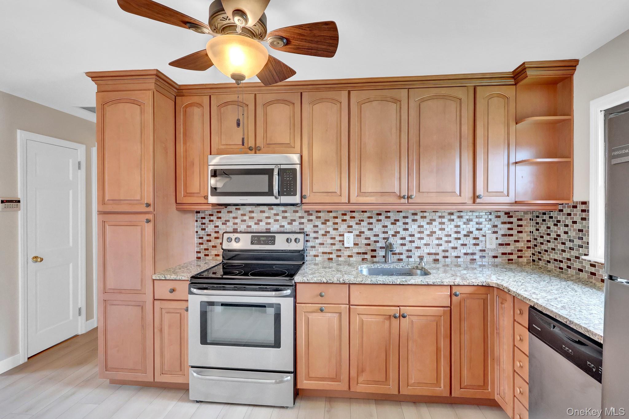 3273 5th Street, Oceanside, NY, 11572 - 物件實景