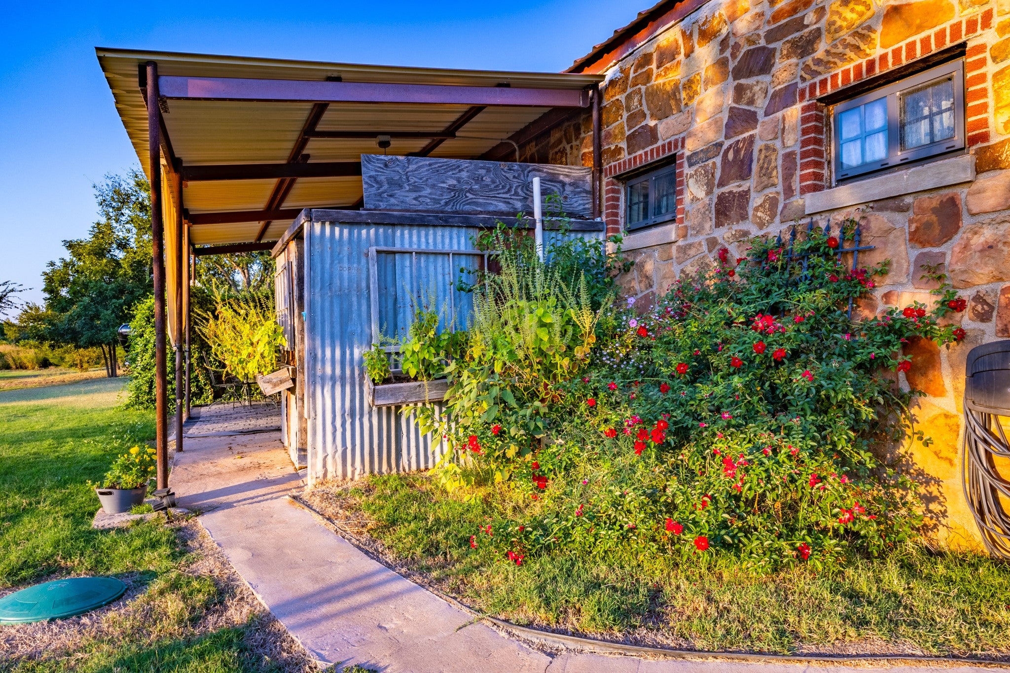 South Bend, Texas, 76481, United States, 2 Bedrooms Bedrooms, ,1 BathroomBathrooms,Residential,For Sale,1980109