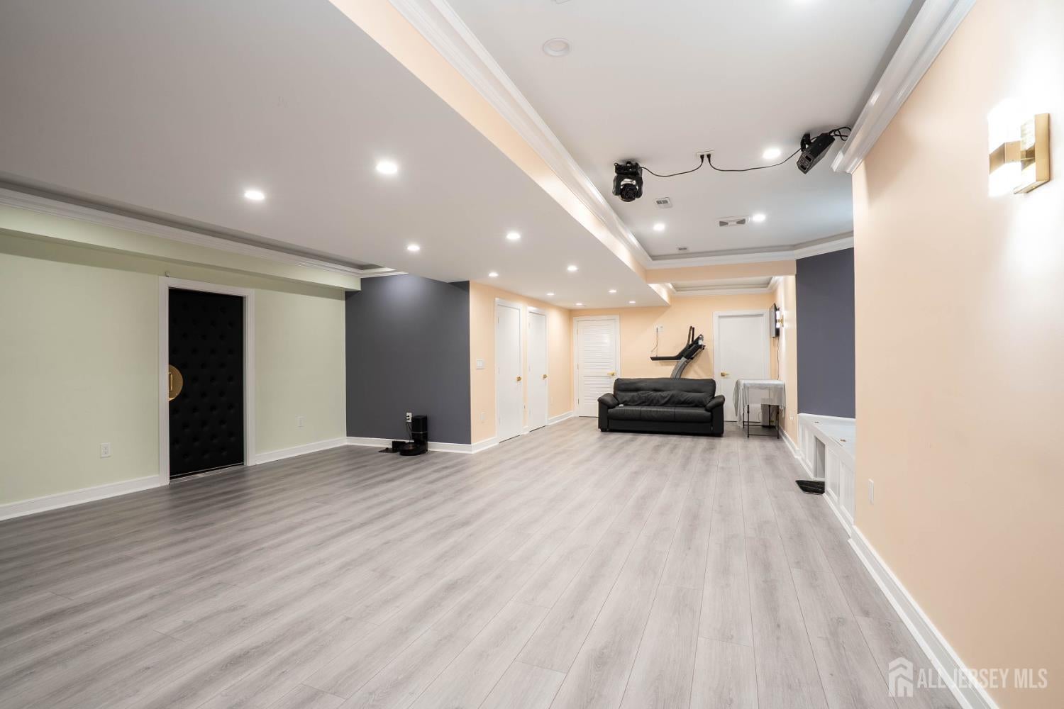 Monroe, New Jersey, 08831, United States, 5 Bedrooms Bedrooms, ,4 BathroomsBathrooms,Residential,For Sale,1987406