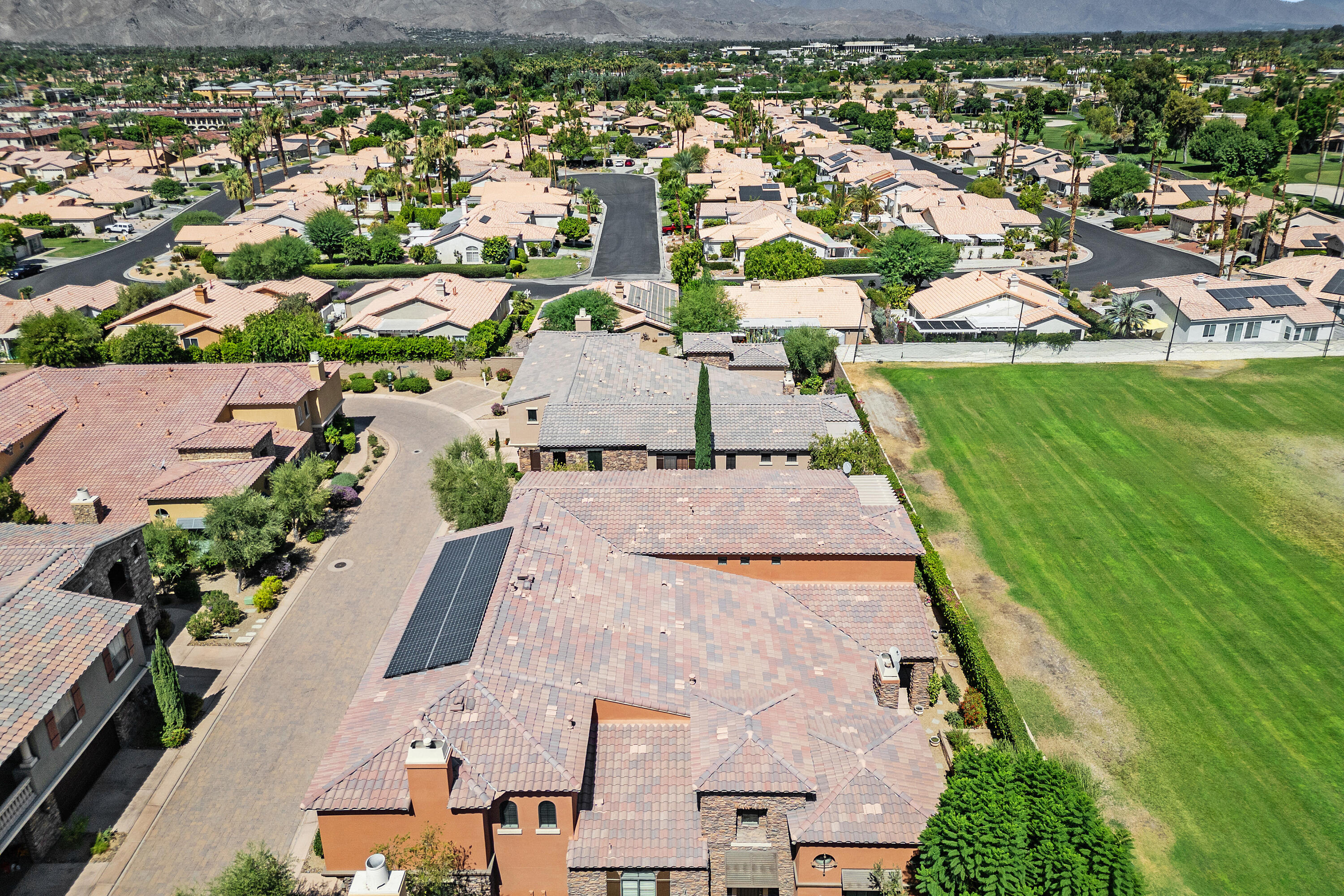 Palm Desert, California, 92260, United States, 2 Bedrooms Bedrooms, ,2 BathroomsBathrooms,Residential,For Sale,1891148