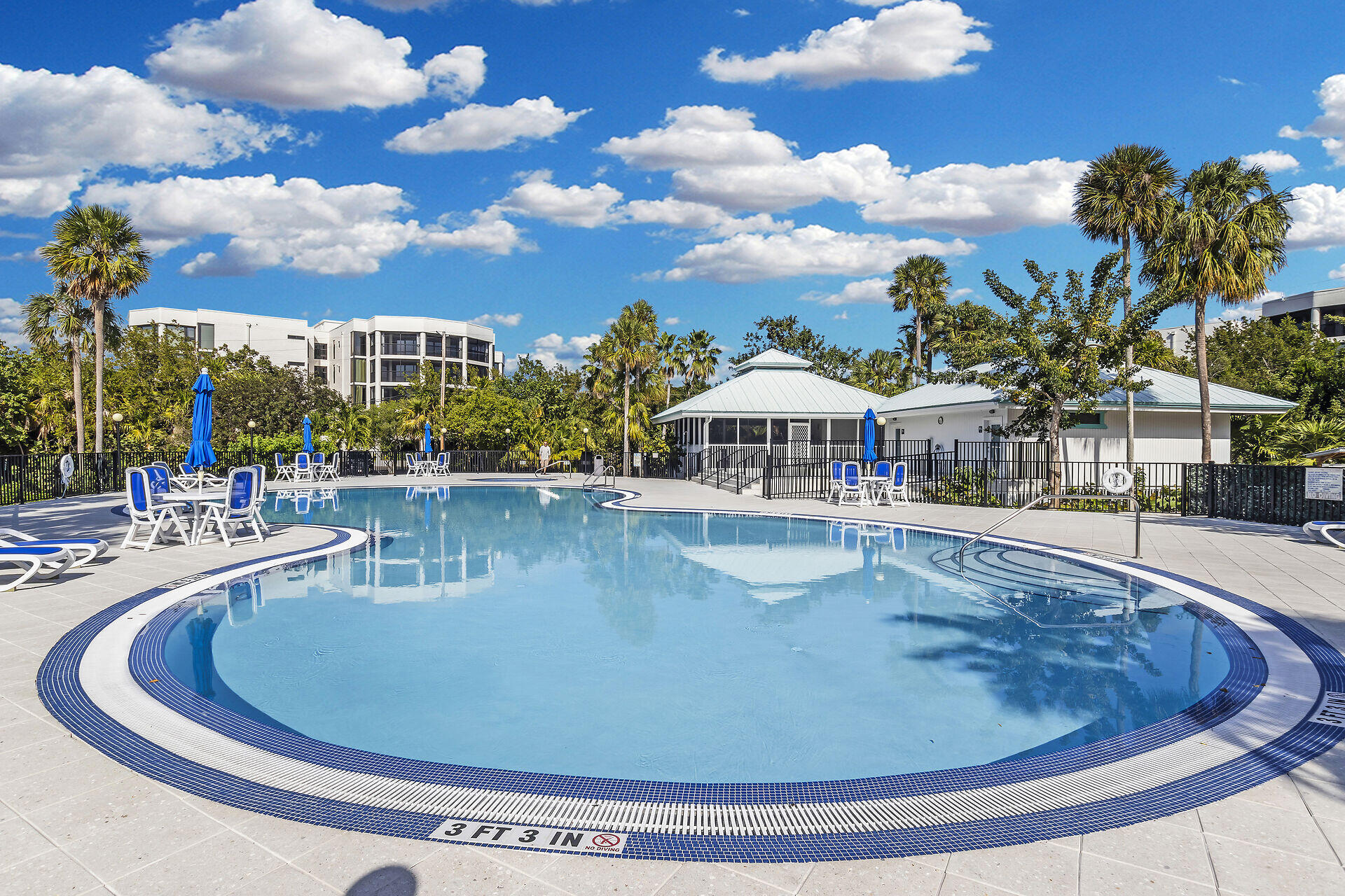 MARATHON, Florida, 33050, United States, 3 Bedrooms Bedrooms, ,2 BathroomsBathrooms,Residential,For Sale,1696068