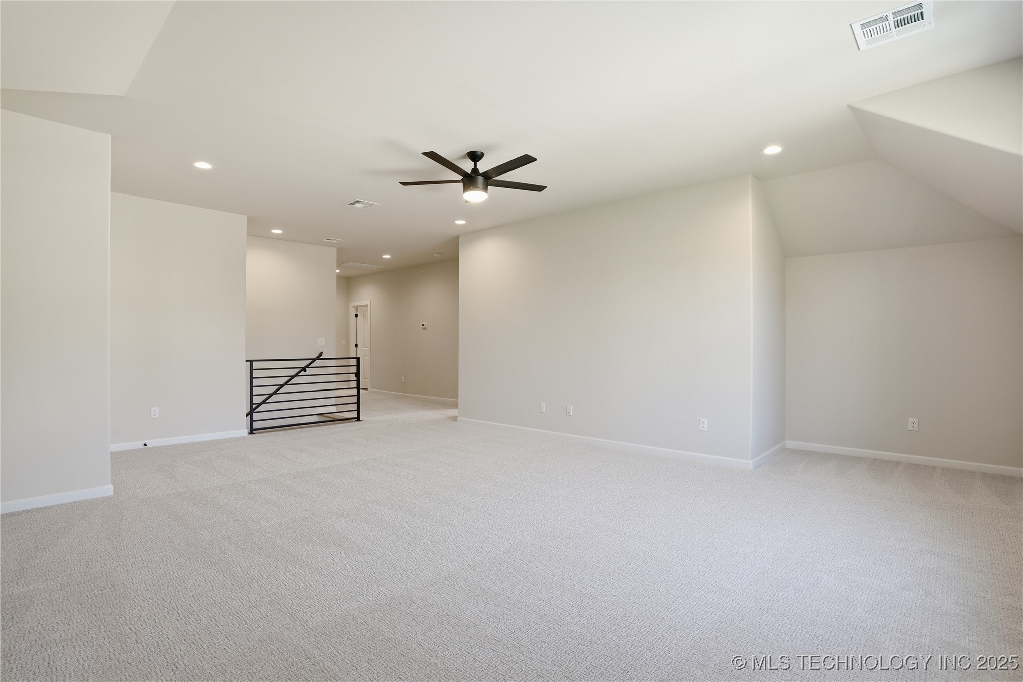 Tulsa, Oklahoma, 74114, United States, 4 Bedrooms Bedrooms, ,5 BathroomsBathrooms,Residential,For Sale,1990982