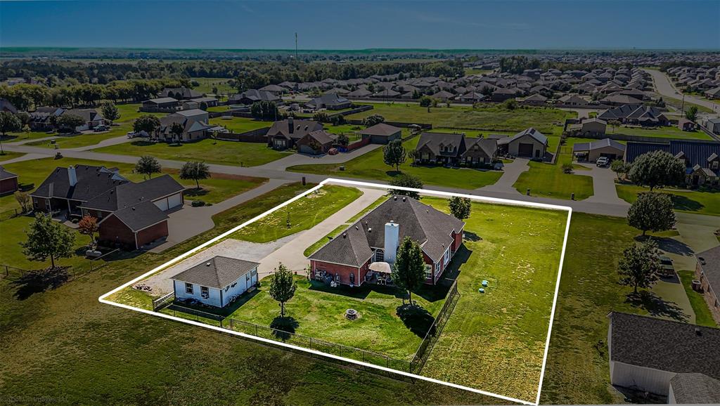 Van Alstyne, Texas, 75495, United States, 4 Bedrooms Bedrooms, ,2 BathroomsBathrooms,Residential,For Sale,1965564