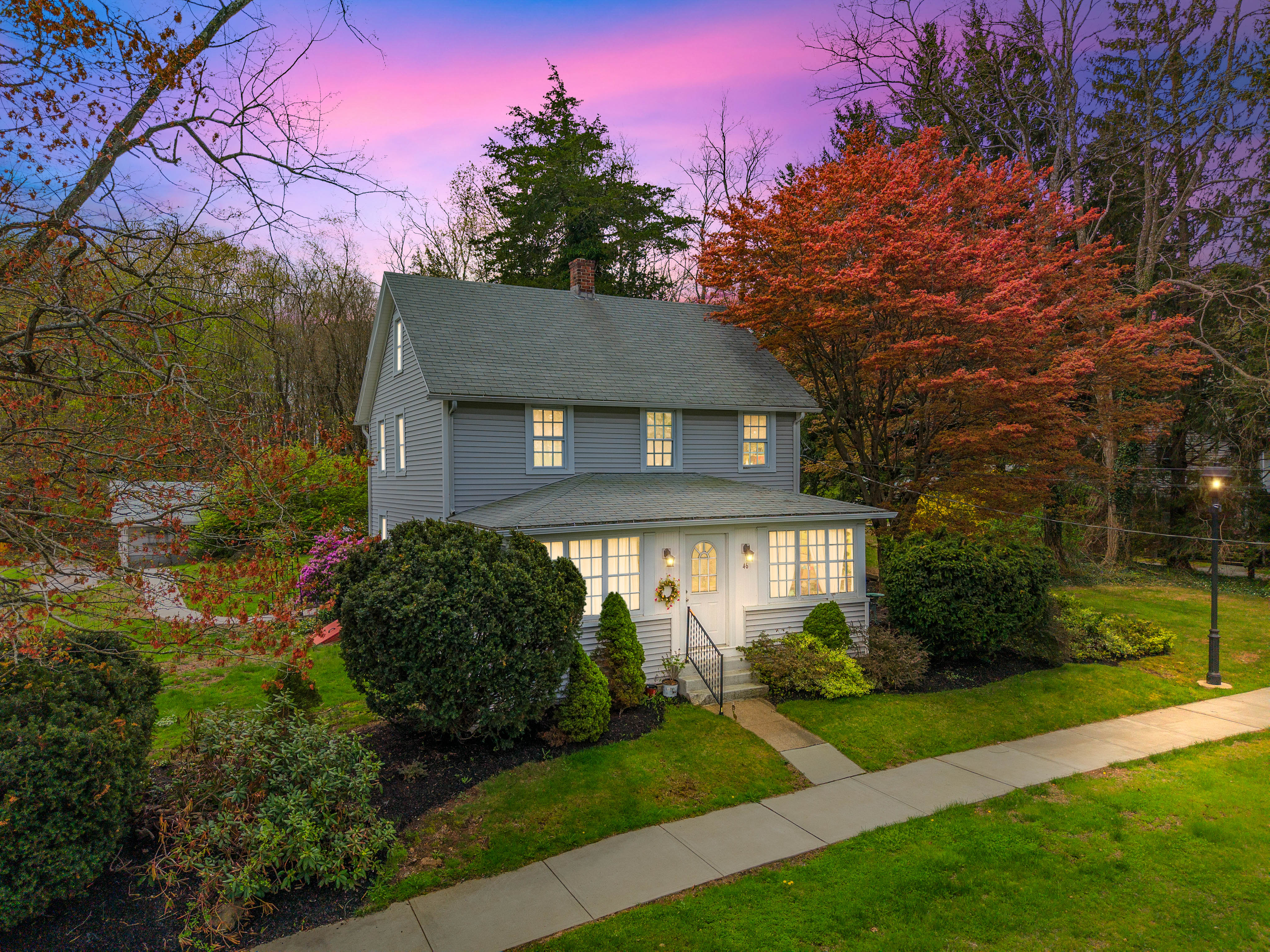  Cozy Sale Listing in Essex, CT - 物件實景