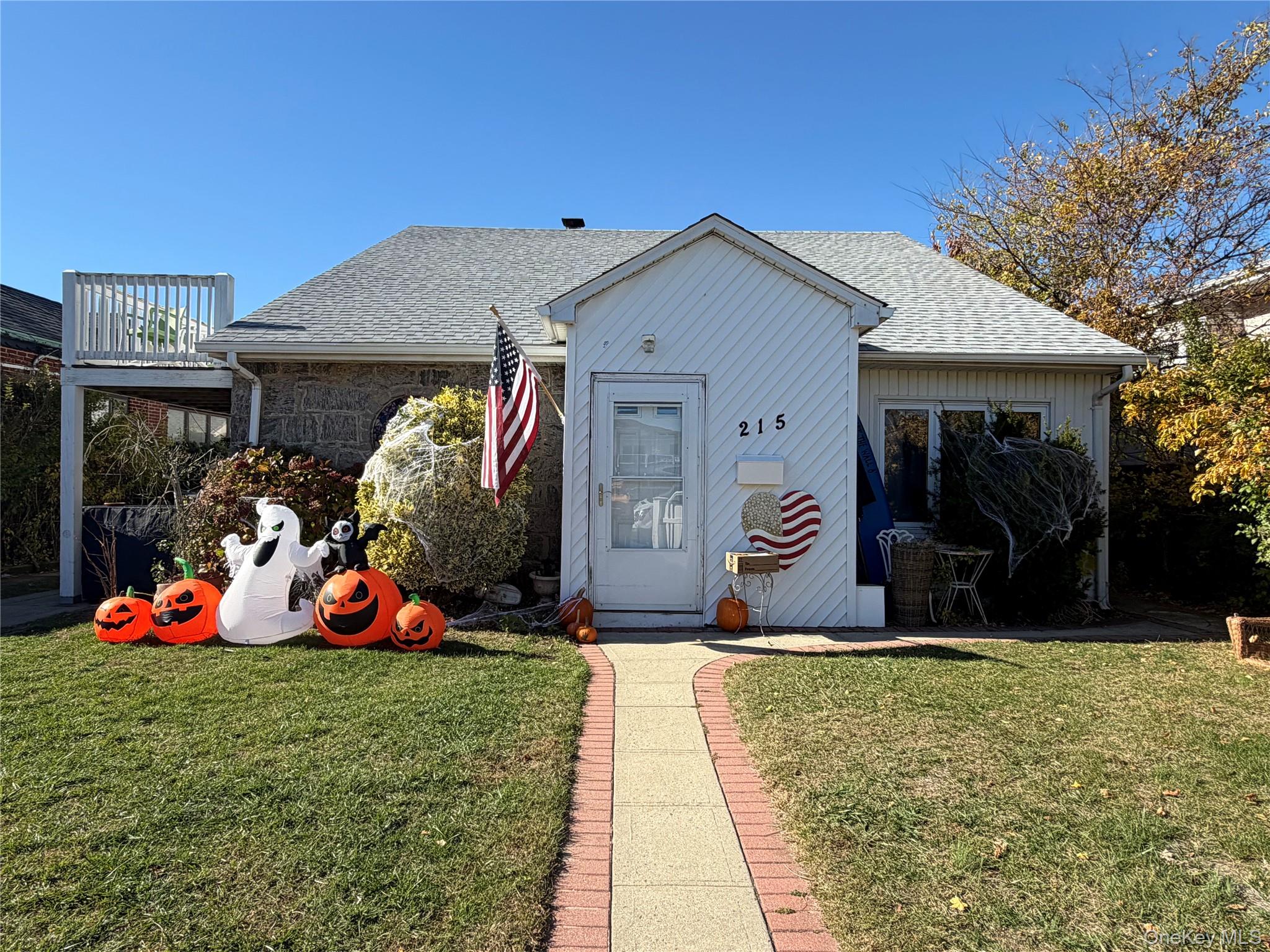 Long Beach, New York, 11561, United States, 5 Bedrooms Bedrooms, ,4 BathroomsBathrooms,Residential,For Sale,1989696