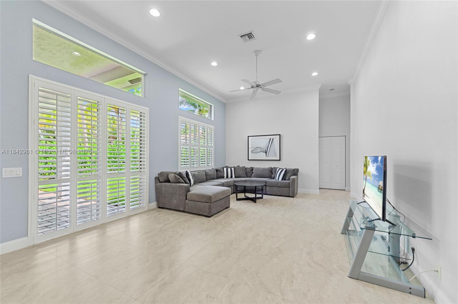 Weston, Florida, 33327, United States, 4 Bedrooms Bedrooms, ,4 BathroomsBathrooms,Residential,For Sale,1900918