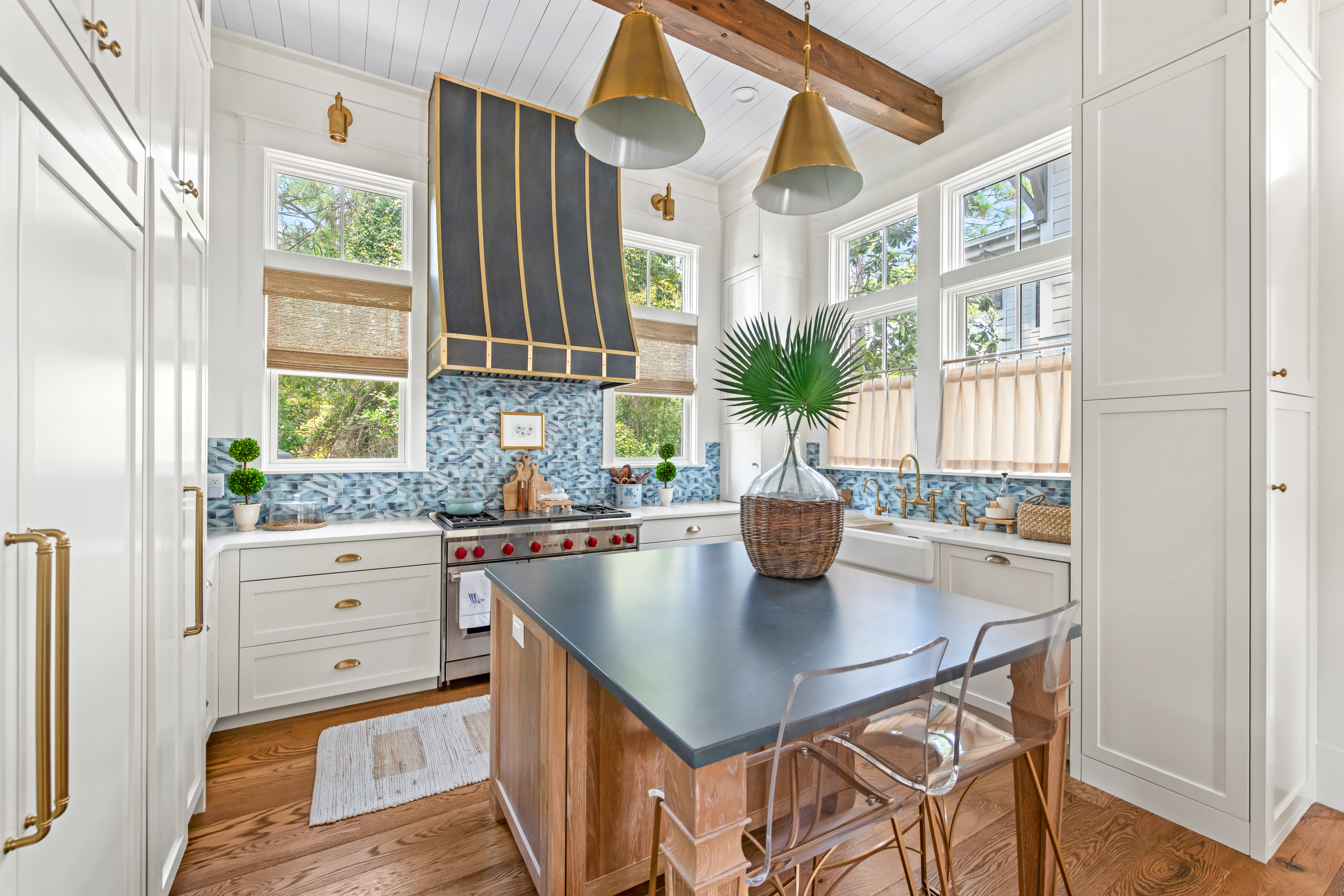  Distinctive Preserve-Backed Seagrove Beach Retreat Near the Gulf - 物件實景