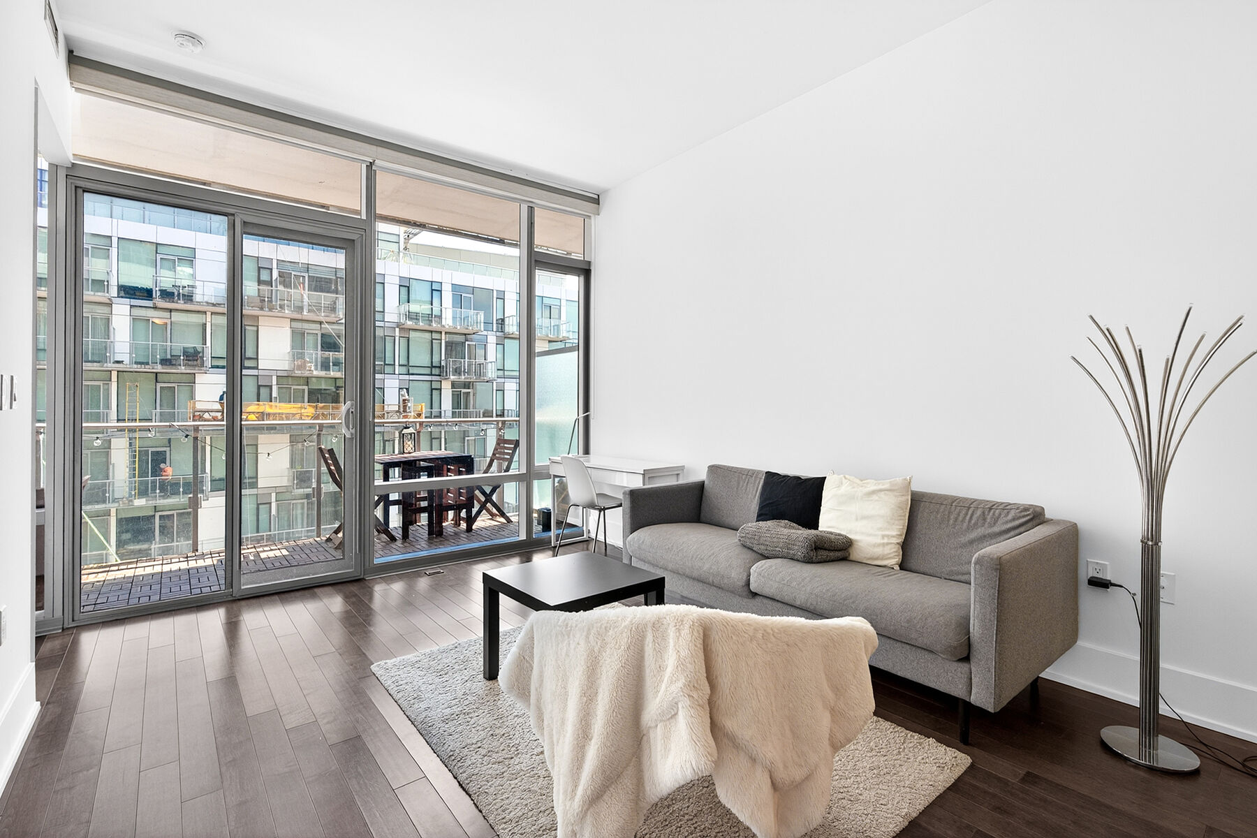  Live in style at Pier 27 - 物件實景