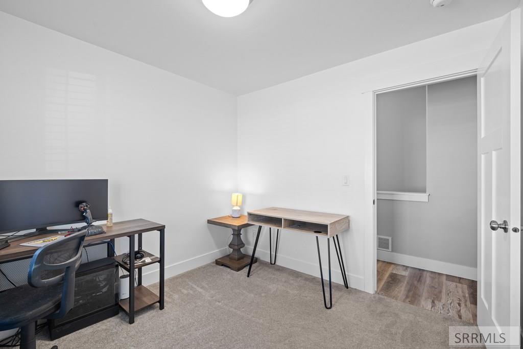 IDAHO FALLS, Idaho, 83401, United States, 4 Bedrooms Bedrooms, ,3 BathroomsBathrooms,Residential,For Sale,2013508