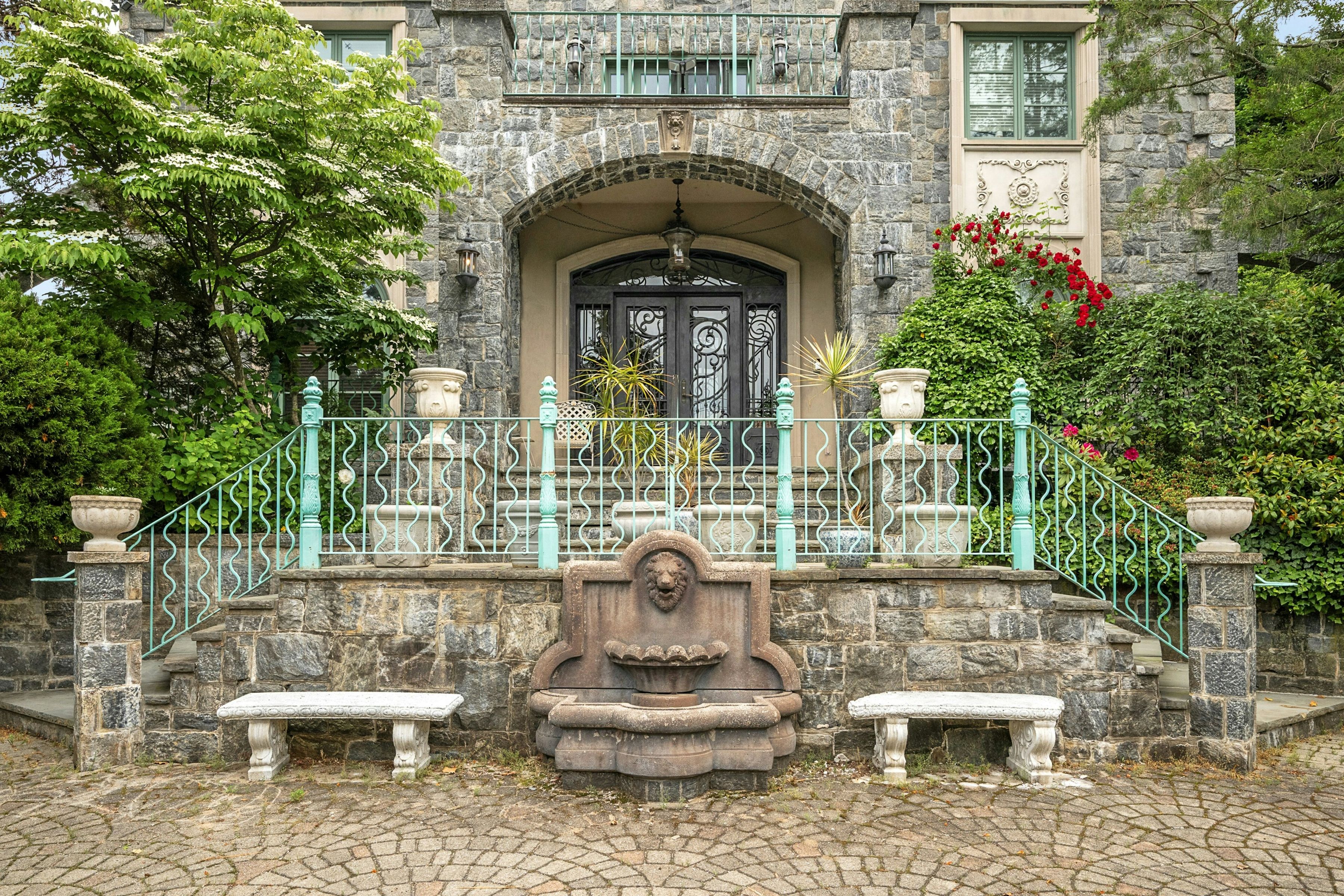  5440 Independence Avenue - 物件實景