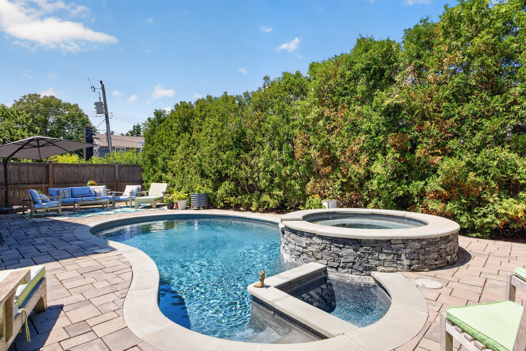  Poolside Days & Fireside Nights in the West End - 物件實景