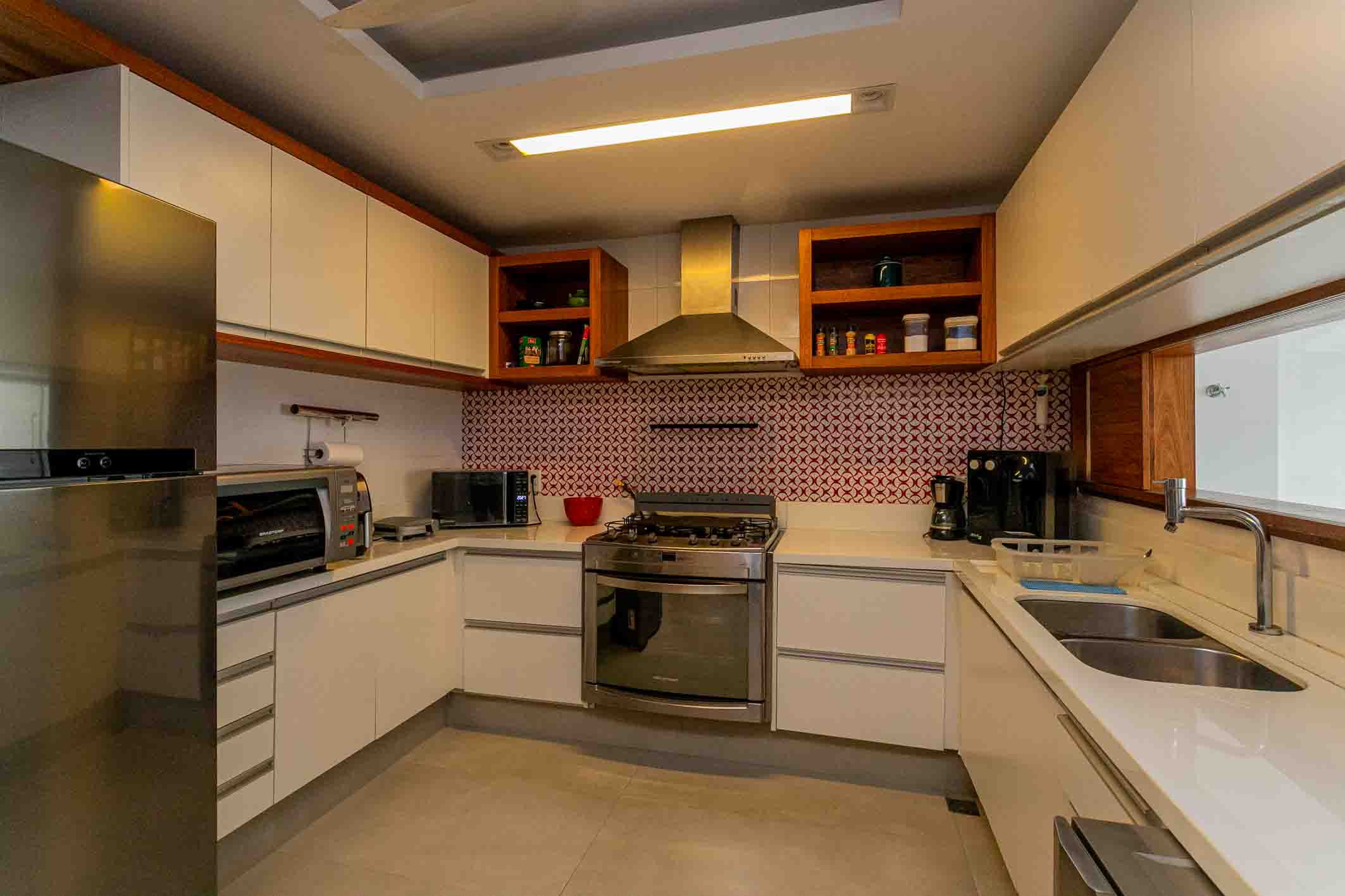  High-floor apartment with open lagoon views and integrated balcony - 物件實景