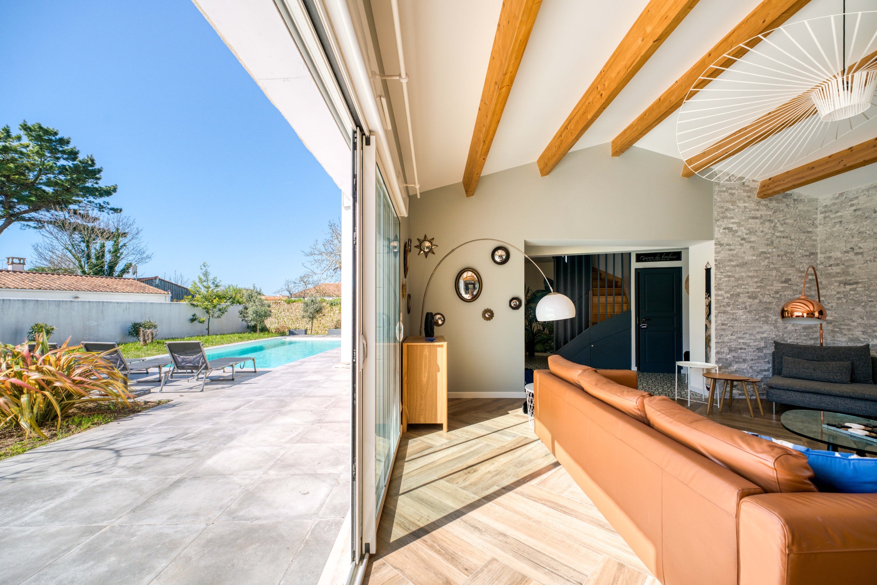  Family home with swimming pool and independent studio - 物件實景
