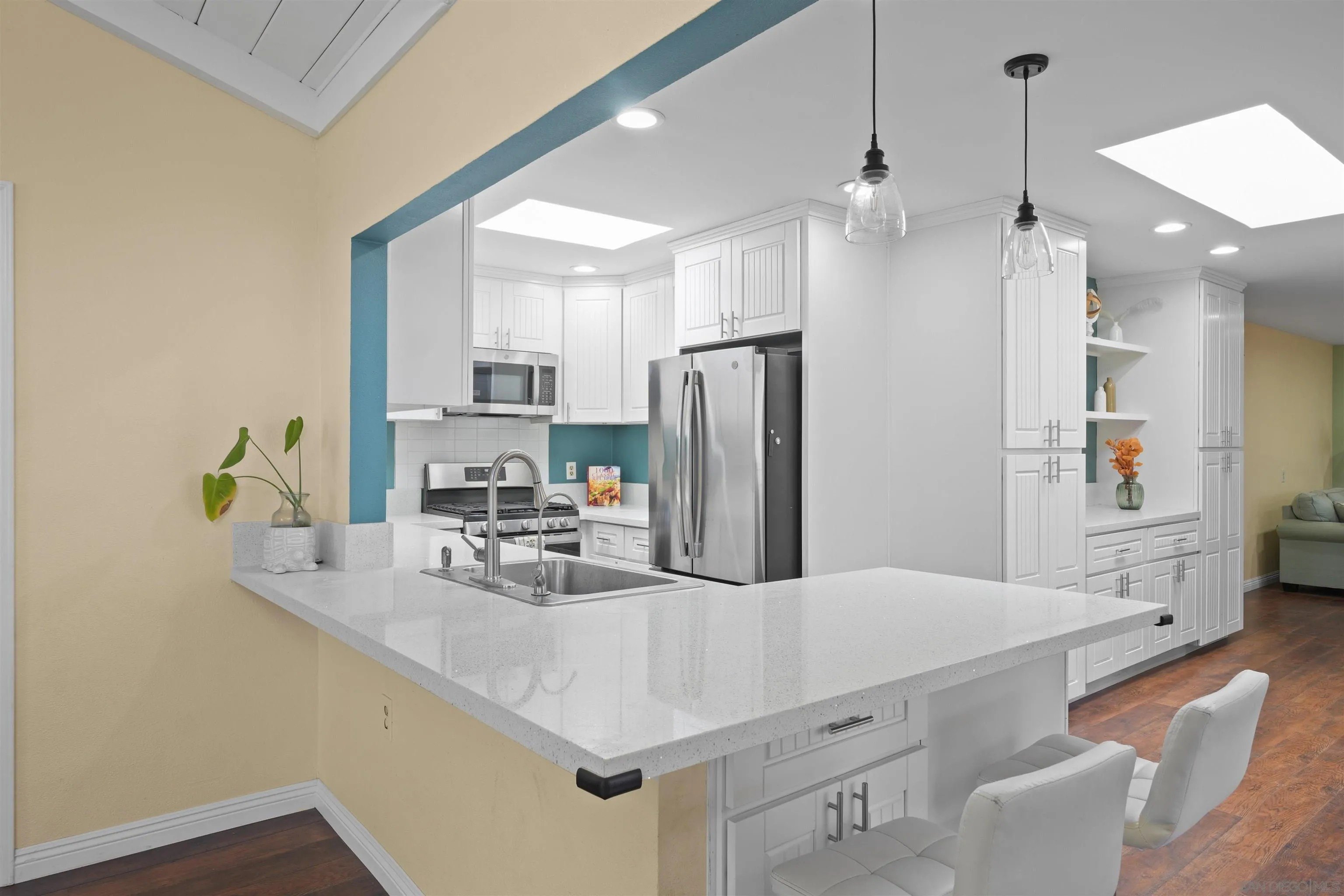 San Diego, California, 92126, United States, 6 Bedrooms Bedrooms, ,Residential,For Sale,1907537