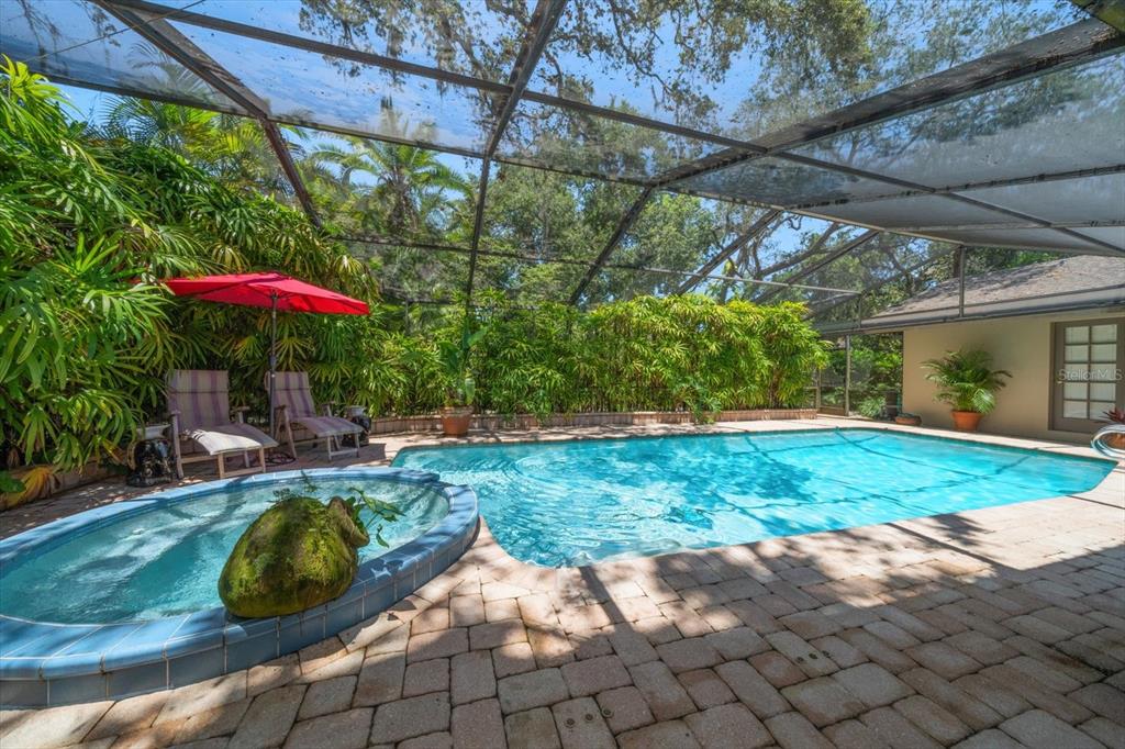 Dunedin, Florida, 34698, United States, 4 Bedrooms Bedrooms, ,3 BathroomsBathrooms,Residential,For Sale,1995790