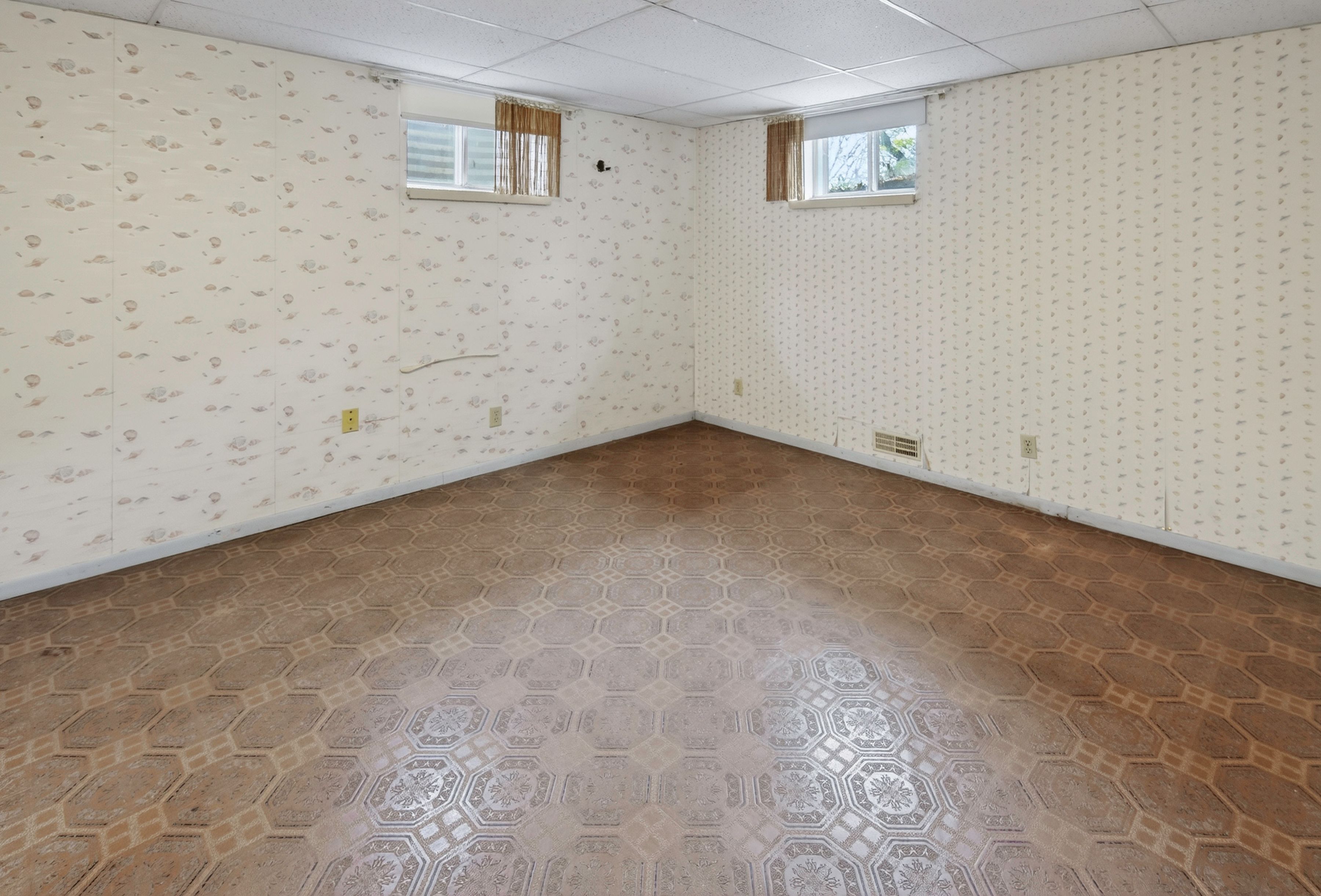  Opportunity Knocks with this Sprawling Ranch Home in Keewaydin Meadows - 物件實景