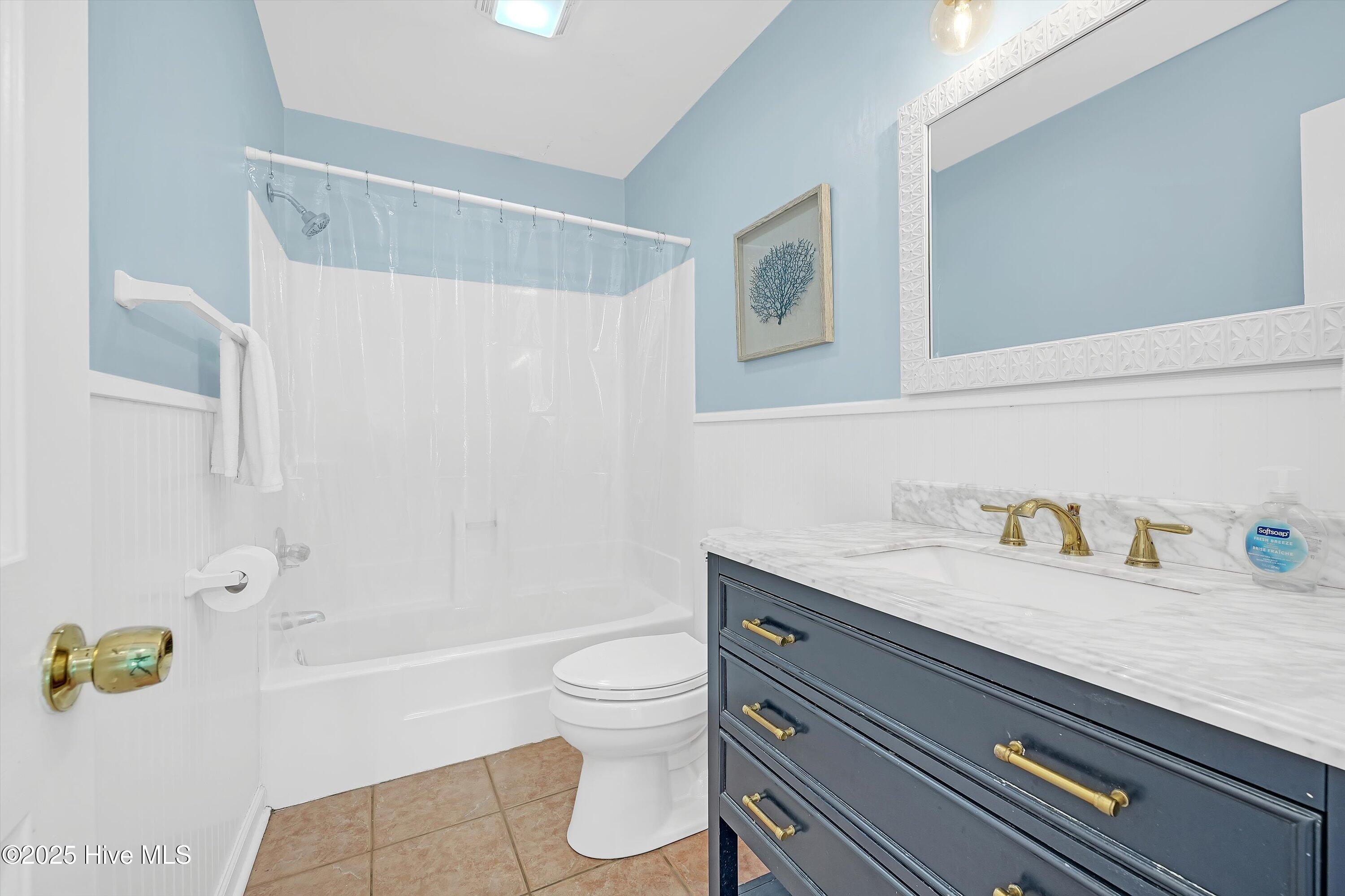 Oak Island, North Carolina, 28465, United States, 4 Bedrooms Bedrooms, ,3 BathroomsBathrooms,Residential,For Sale,2010058