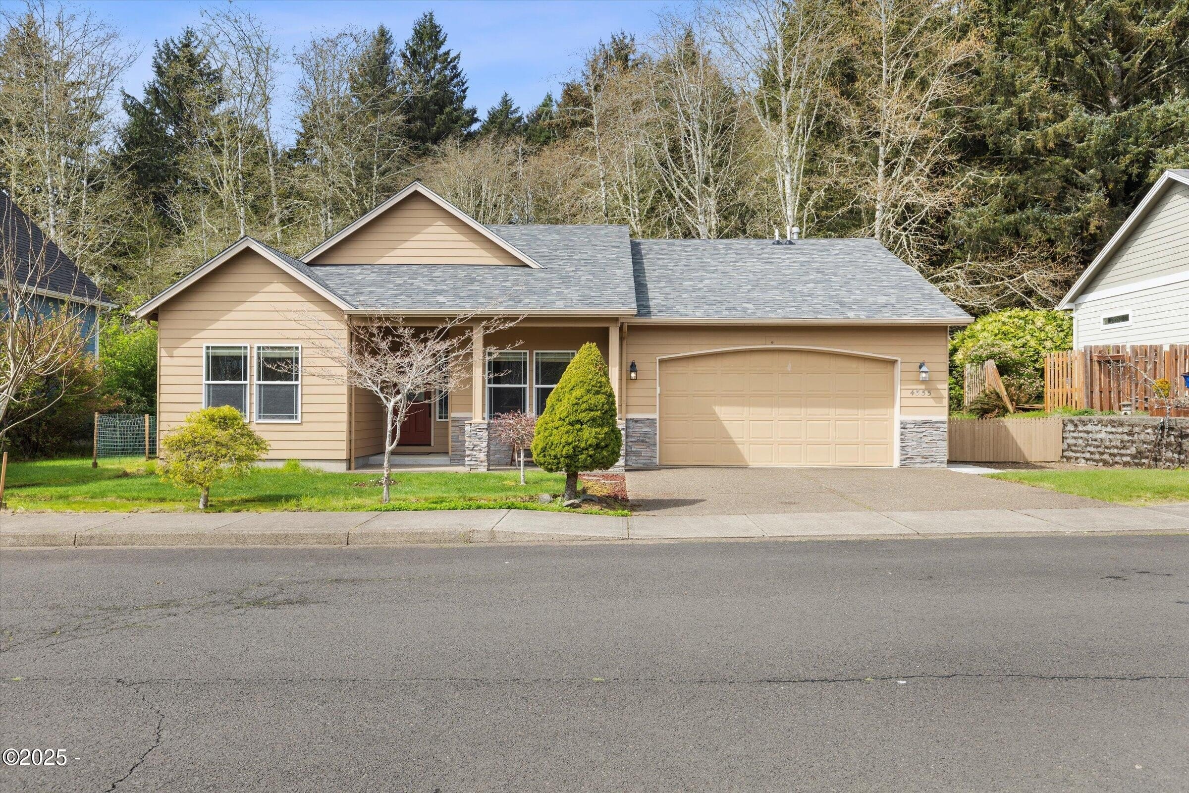 Lincoln City, Oregon, 97367, United States, 3 Bedrooms Bedrooms, ,Residential,For Sale,1941773