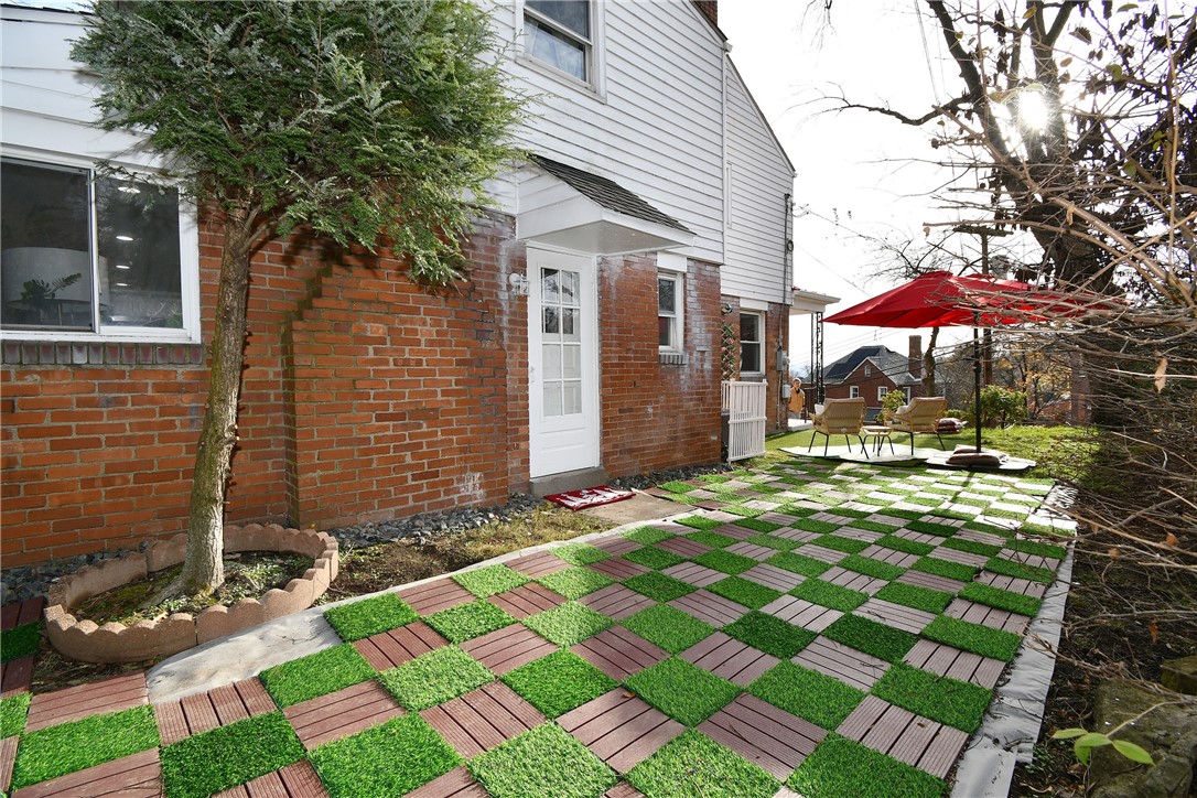 Squirrel Hill, Pennsylvania, 15217, United States, 4 Bedrooms Bedrooms, ,4 BathroomsBathrooms,Residential,For Sale,1999075