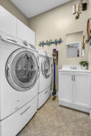 Delray Beach, Florida, 33483, United States, 3 Bedrooms Bedrooms, ,3 BathroomsBathrooms,Residential,For Sale,1979437