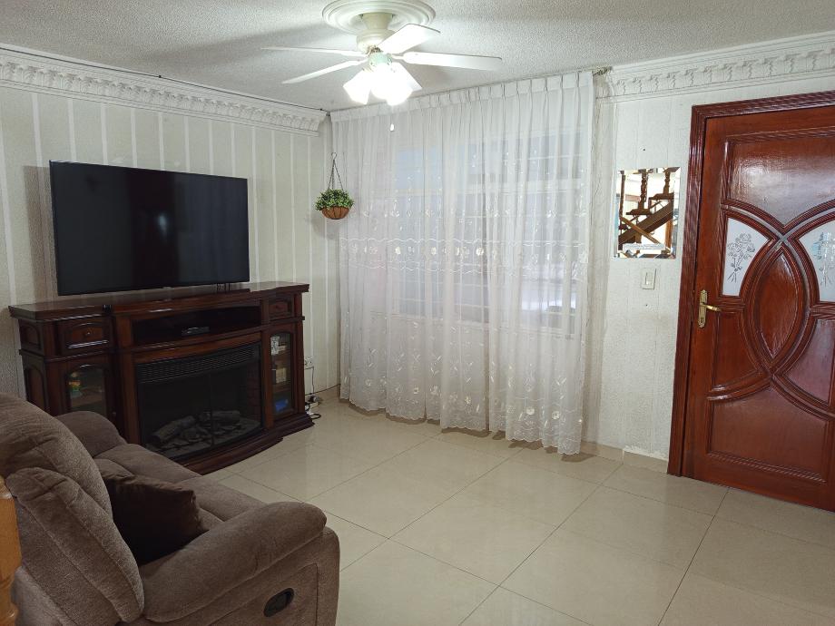 Luis Hidalgo Monroy, Aguascalientes, Aguascalientes, 20288, Mexico, 4 Bedrooms Bedrooms, ,2 BathroomsBathrooms,Residential,For Sale,Luis Hidalgo Monroy,1652721