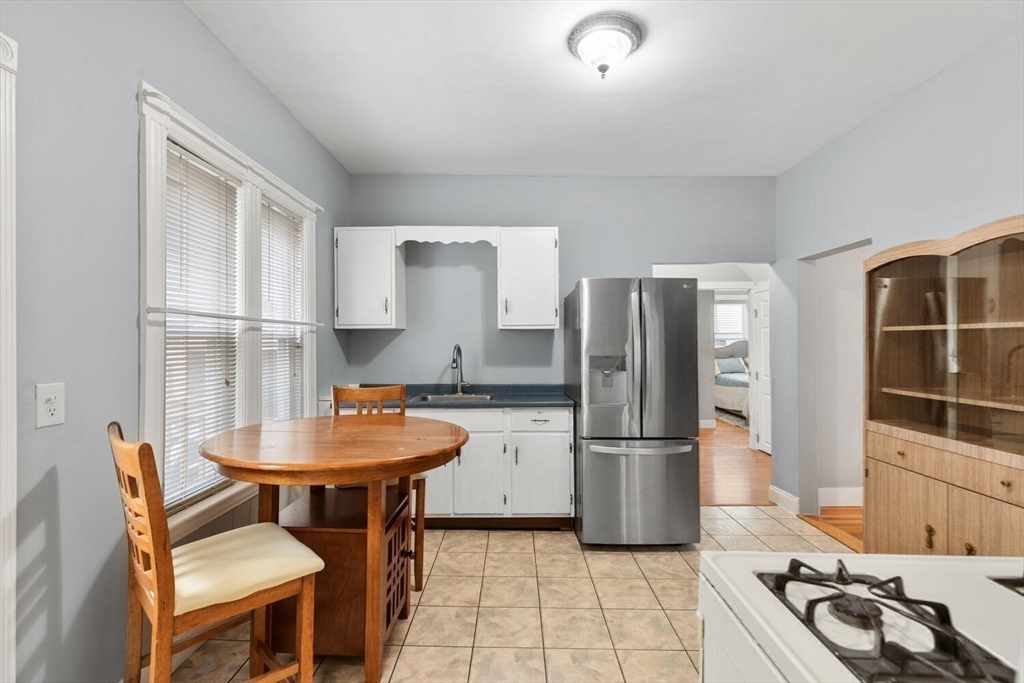 Malden, Massachusetts, 02148, United States, 5 Bedrooms Bedrooms, ,3 BathroomsBathrooms,Residential,For Sale,2033163