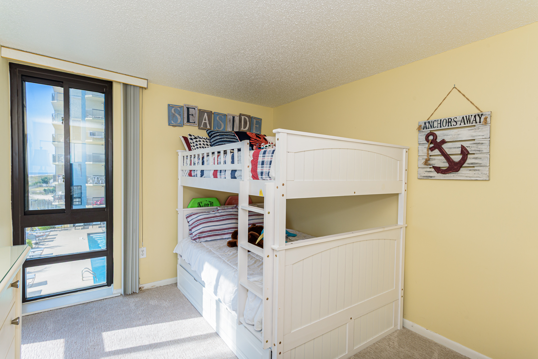 Ocean City, Maryland, 21842, United States, 3 Bedrooms Bedrooms, ,2 BathroomsBathrooms,Residential,For Sale,1929100
