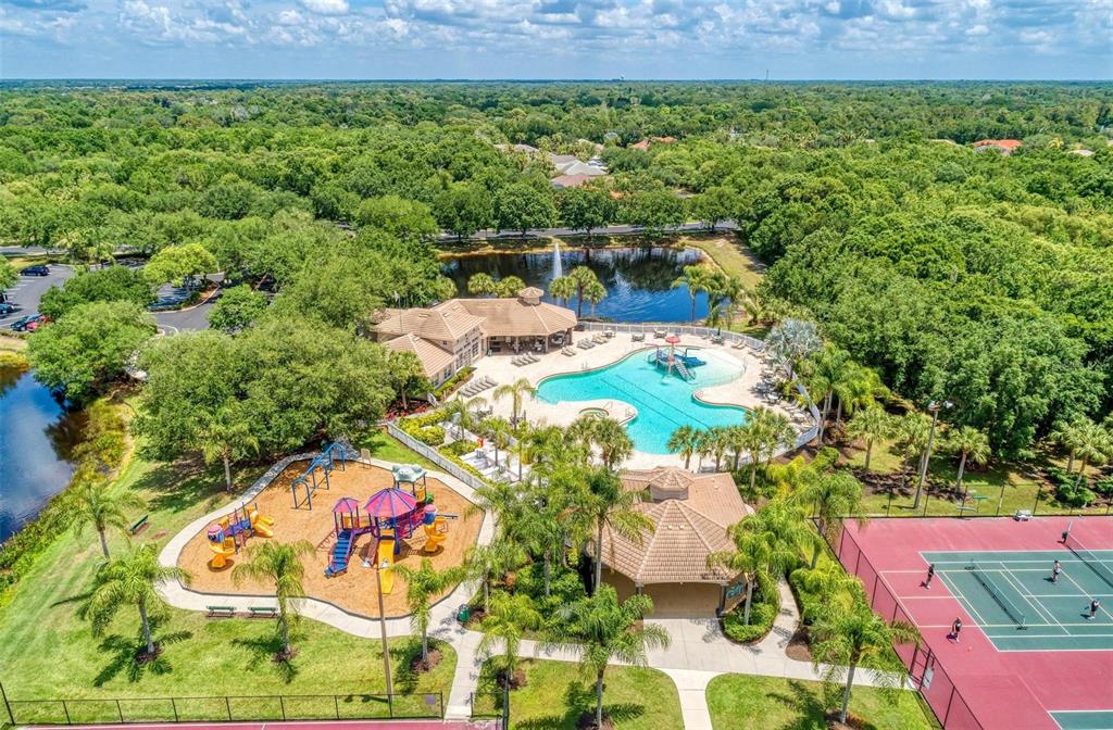 Bradenton, Florida, 34212, United States, 2 Bedrooms Bedrooms, ,2 BathroomsBathrooms,Residential,For Sale,1891618