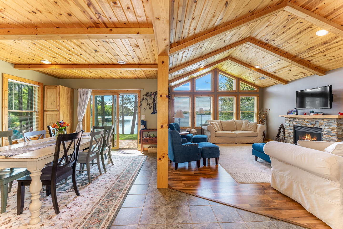 Oma, Wisconsin, 54534, United States, 2 Bedrooms Bedrooms, ,1 BathroomBathrooms,Residential,For Sale,2048309