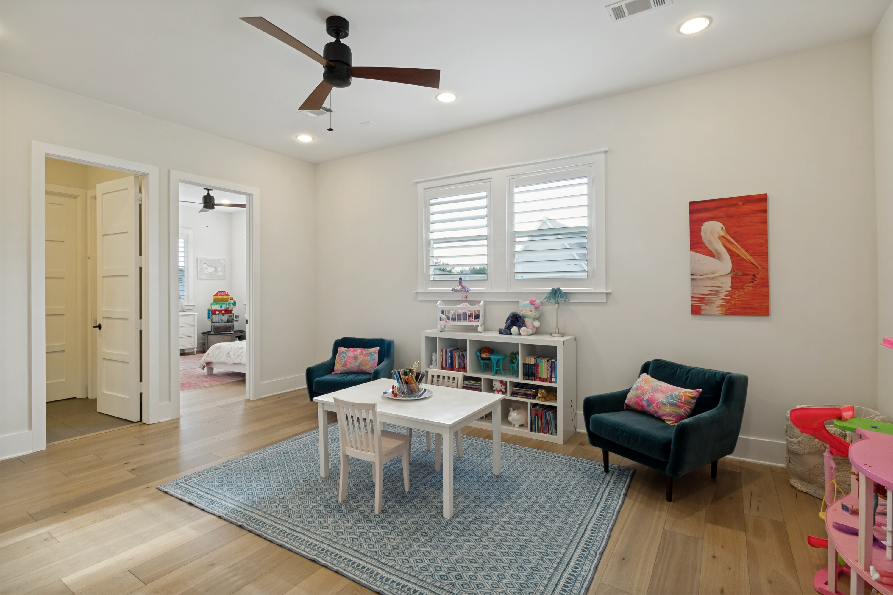  Stylishly Refreshed Craftsman in the Heart of Vickery Place - 物件實景