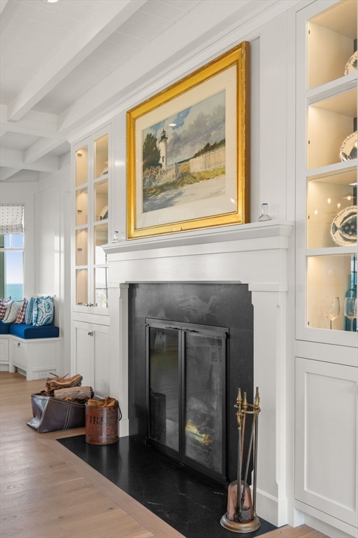 Oak Bluffs, Massachusetts, 02557, United States, 8 Bedrooms Bedrooms, ,9 BathroomsBathrooms,Residential,For Sale,1848541
