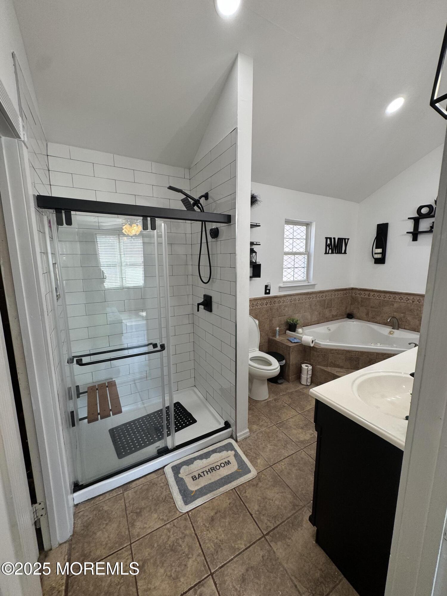 Howell, New Jersey, 07731, United States, 4 Bedrooms Bedrooms, ,3 BathroomsBathrooms,Residential,For Sale,1944889
