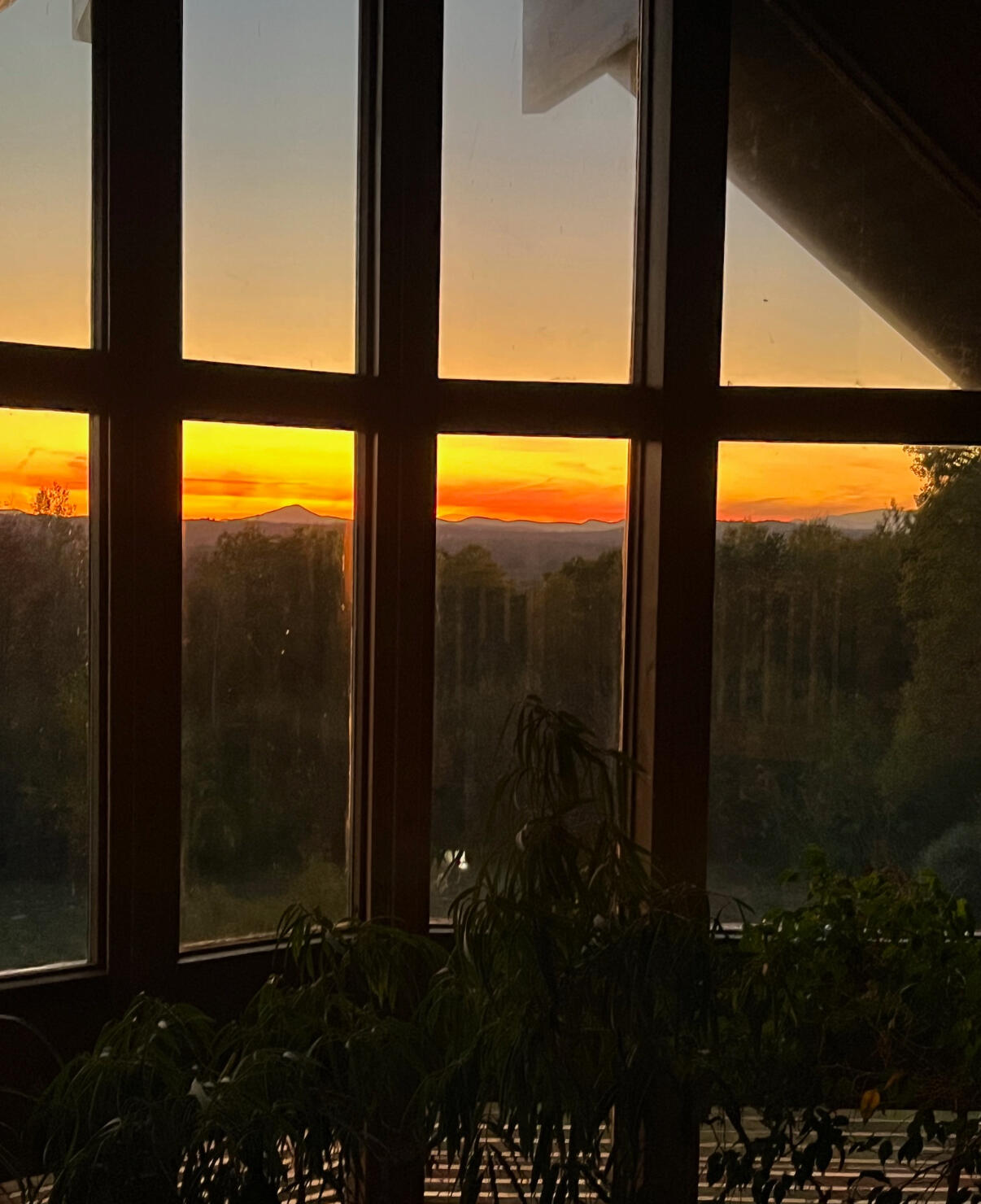 Harrison, Maine, 04040, United States, 3 Bedrooms Bedrooms, ,3 BathroomsBathrooms,Residential,For Sale,1991420